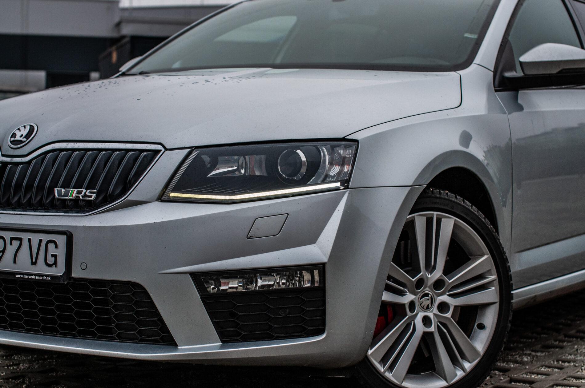2015 Skoda Octavia RS, strieborná kombi, 240 701 km