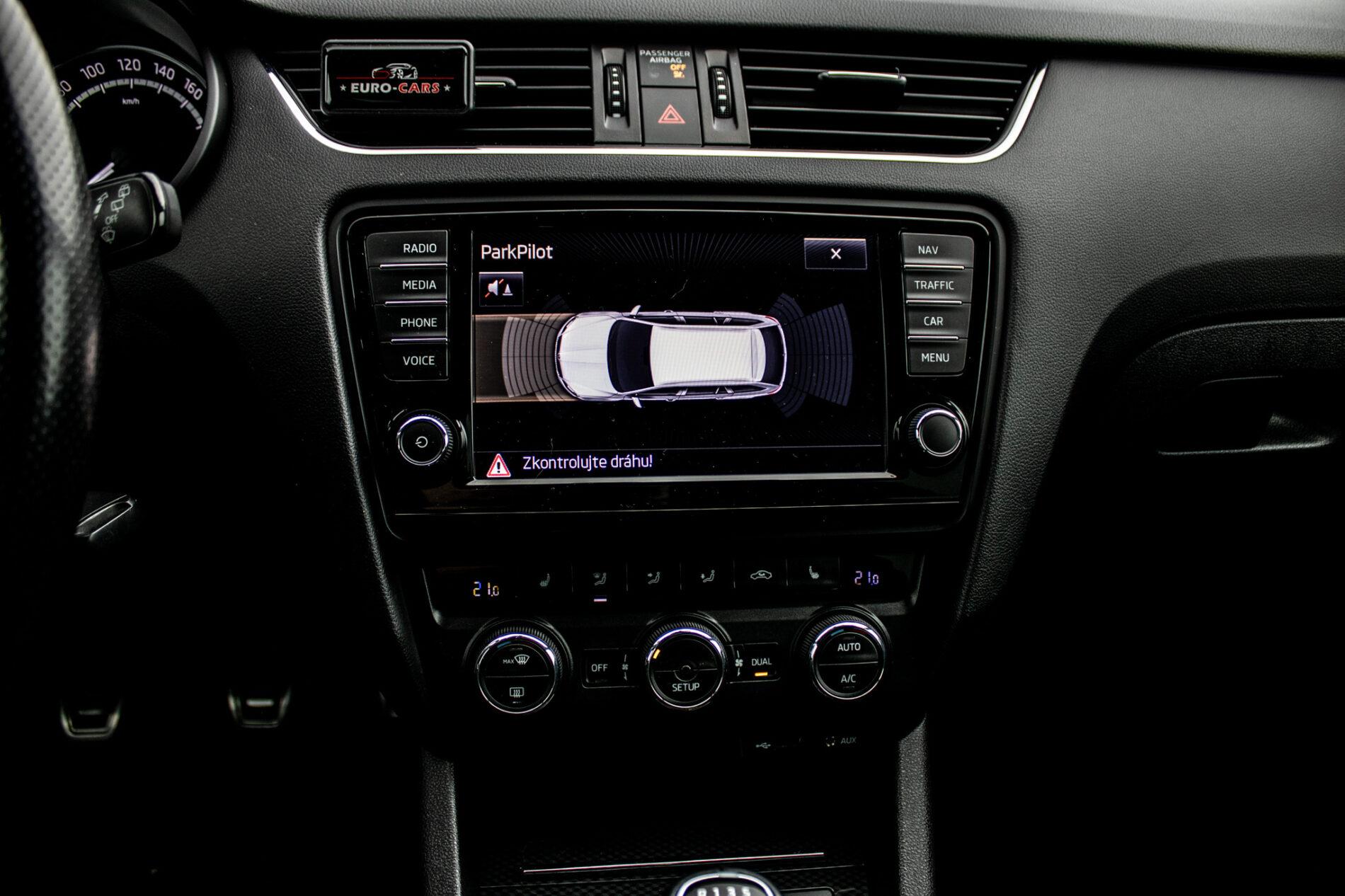2015 Skoda Octavia RS, strieborná kombi, 240 701 km