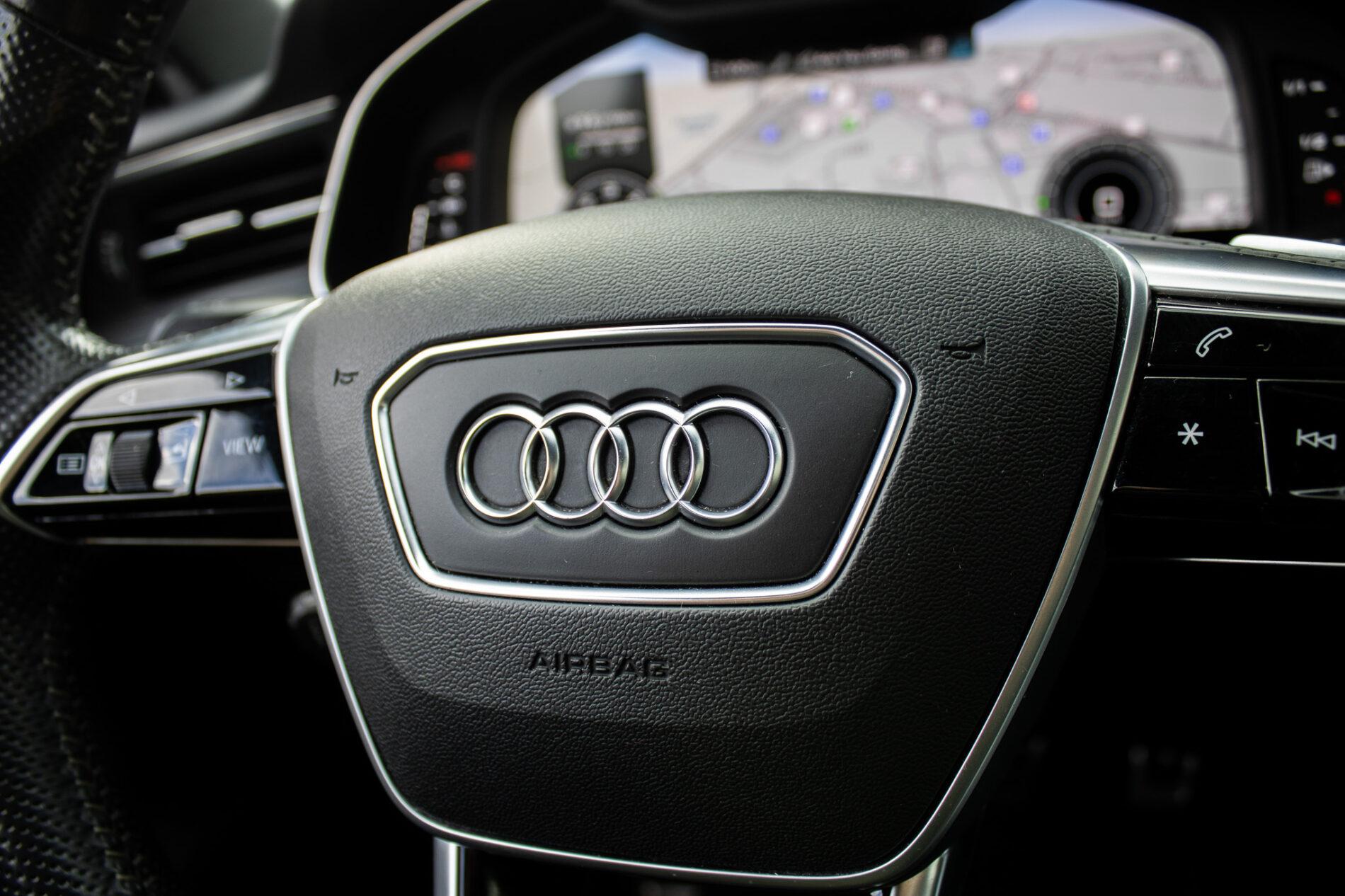 2020 AUDI A6, sivá kombi, 112 831 km