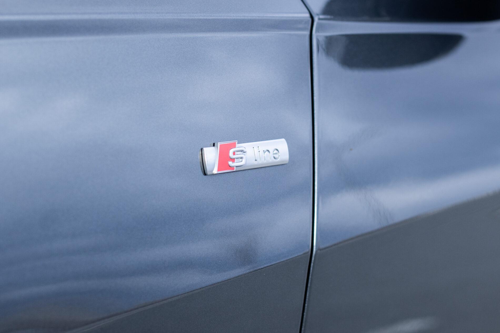 2020 AUDI A6, sivá kombi, 112 831 km