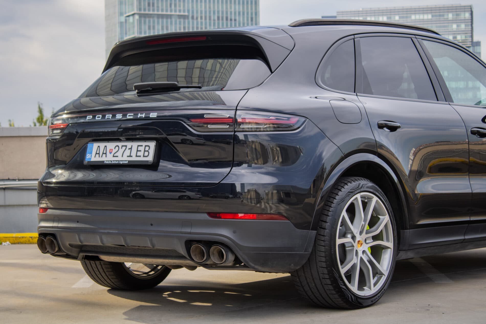 2019 Porsche Cayenne, čierna suv, 81 072 km
