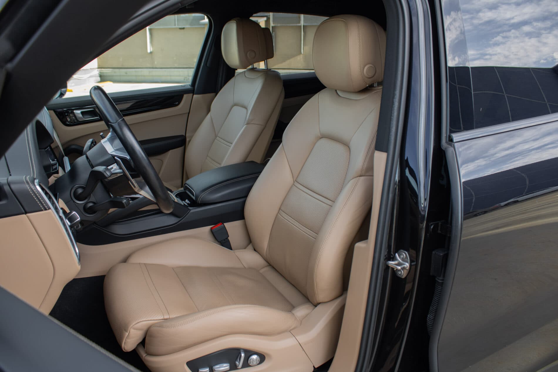 2019 Porsche Cayenne, čierna suv, 81 072 km