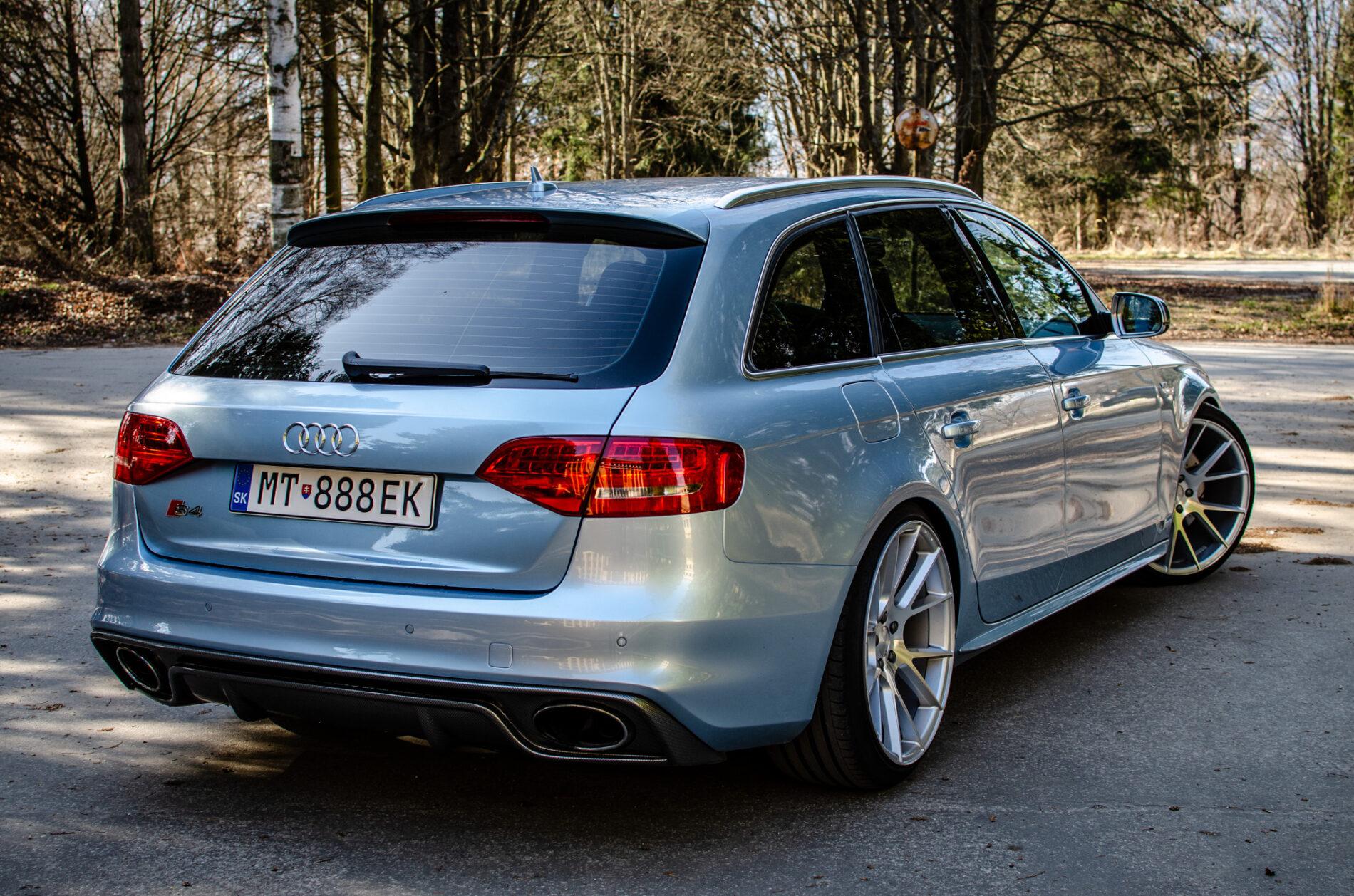 2011 AUDI S4, modrá kombi, 141 540 km