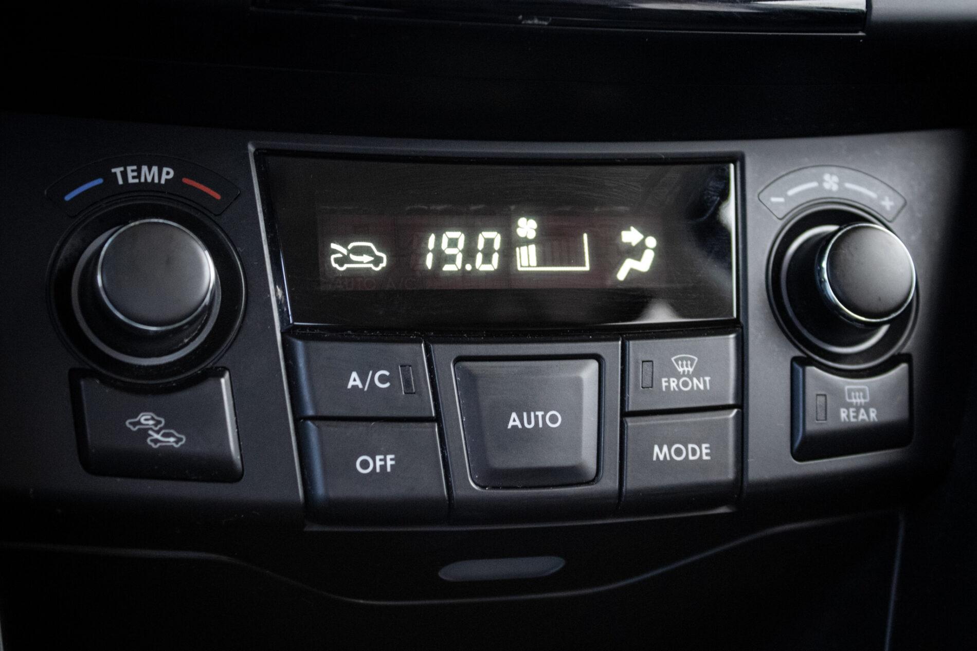 2015 Suzuki Swift Sport, žltá hatchback, 151 044 km