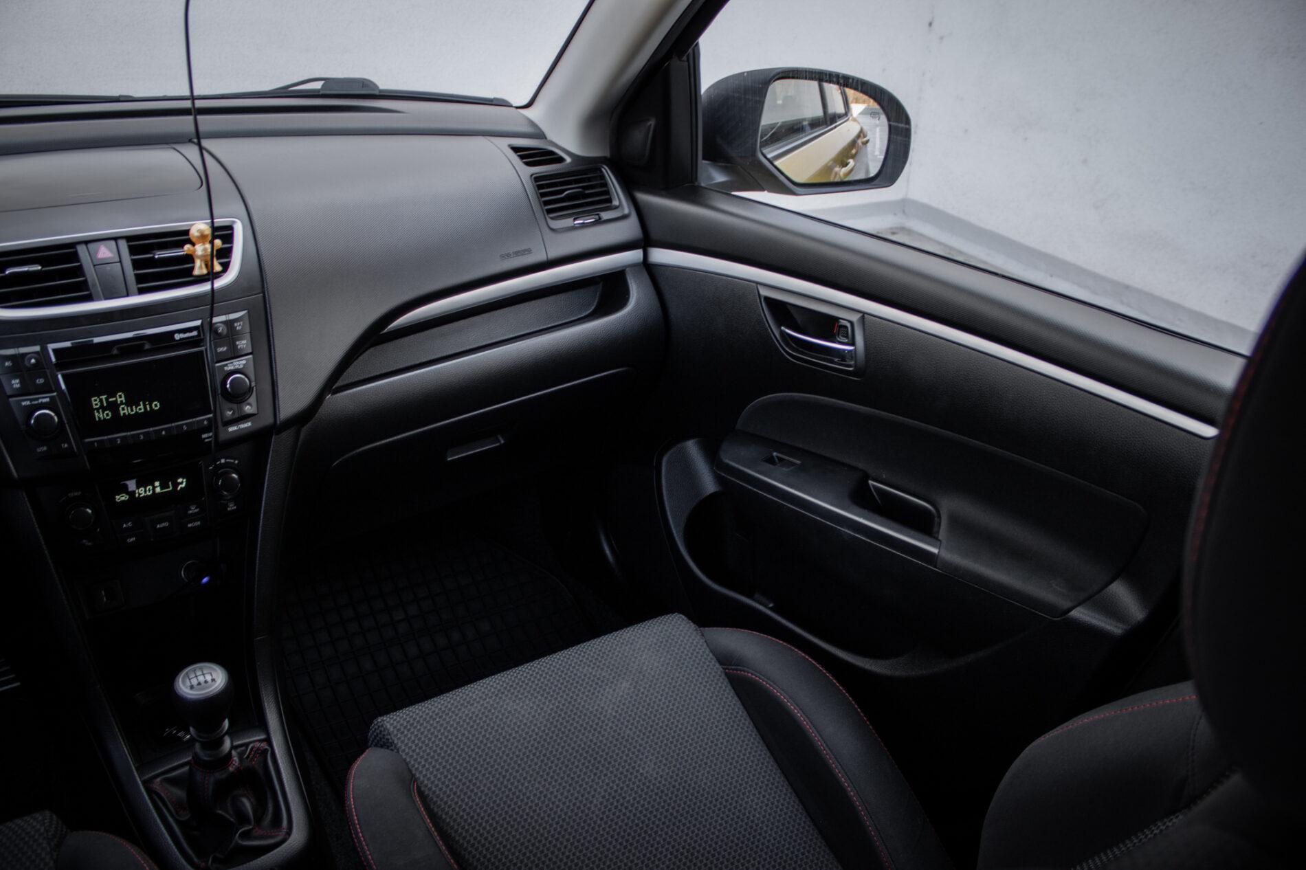 2015 Suzuki Swift Sport, žltá hatchback, 151 044 km
