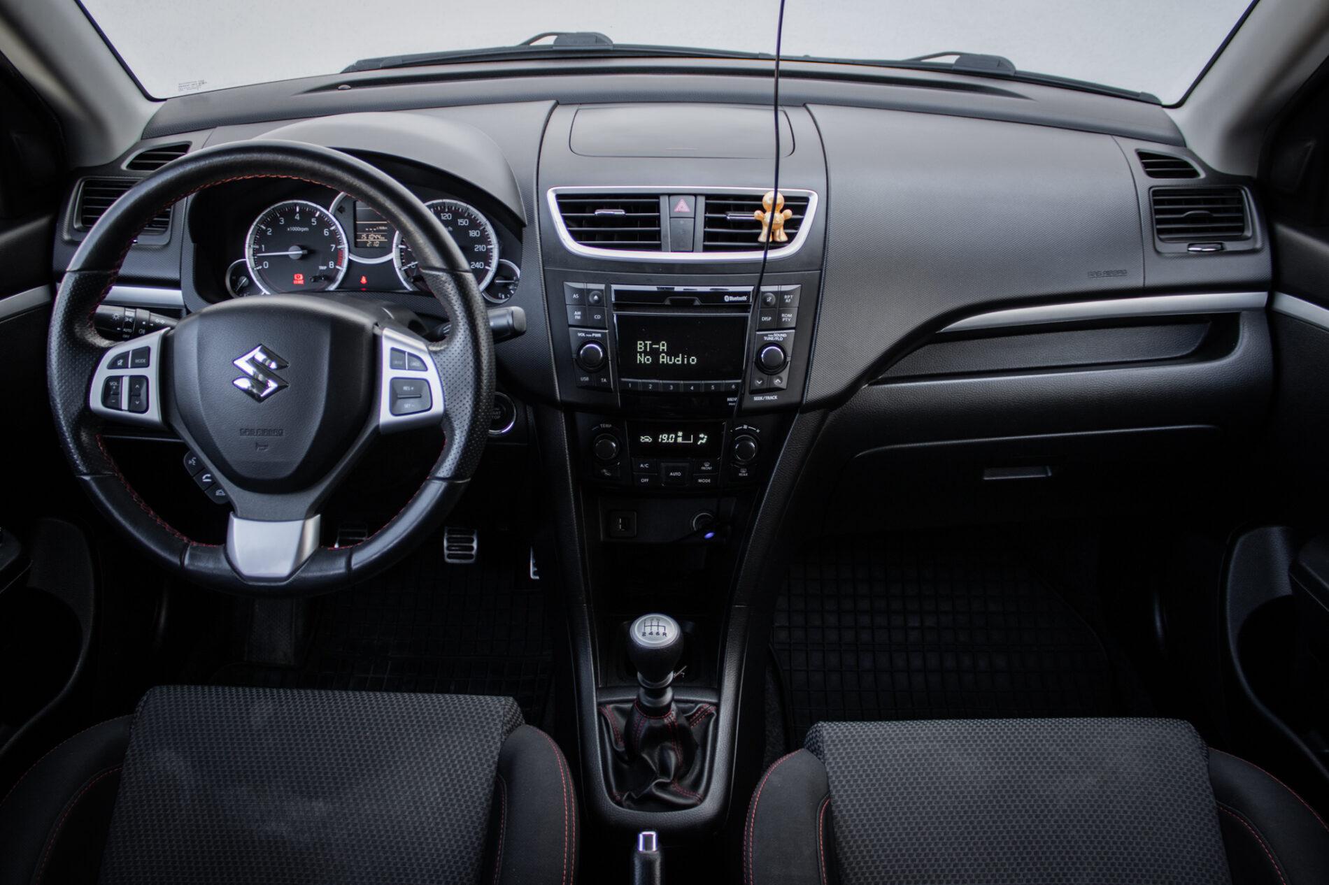 2015 Suzuki Swift Sport, žltá hatchback, 151 044 km