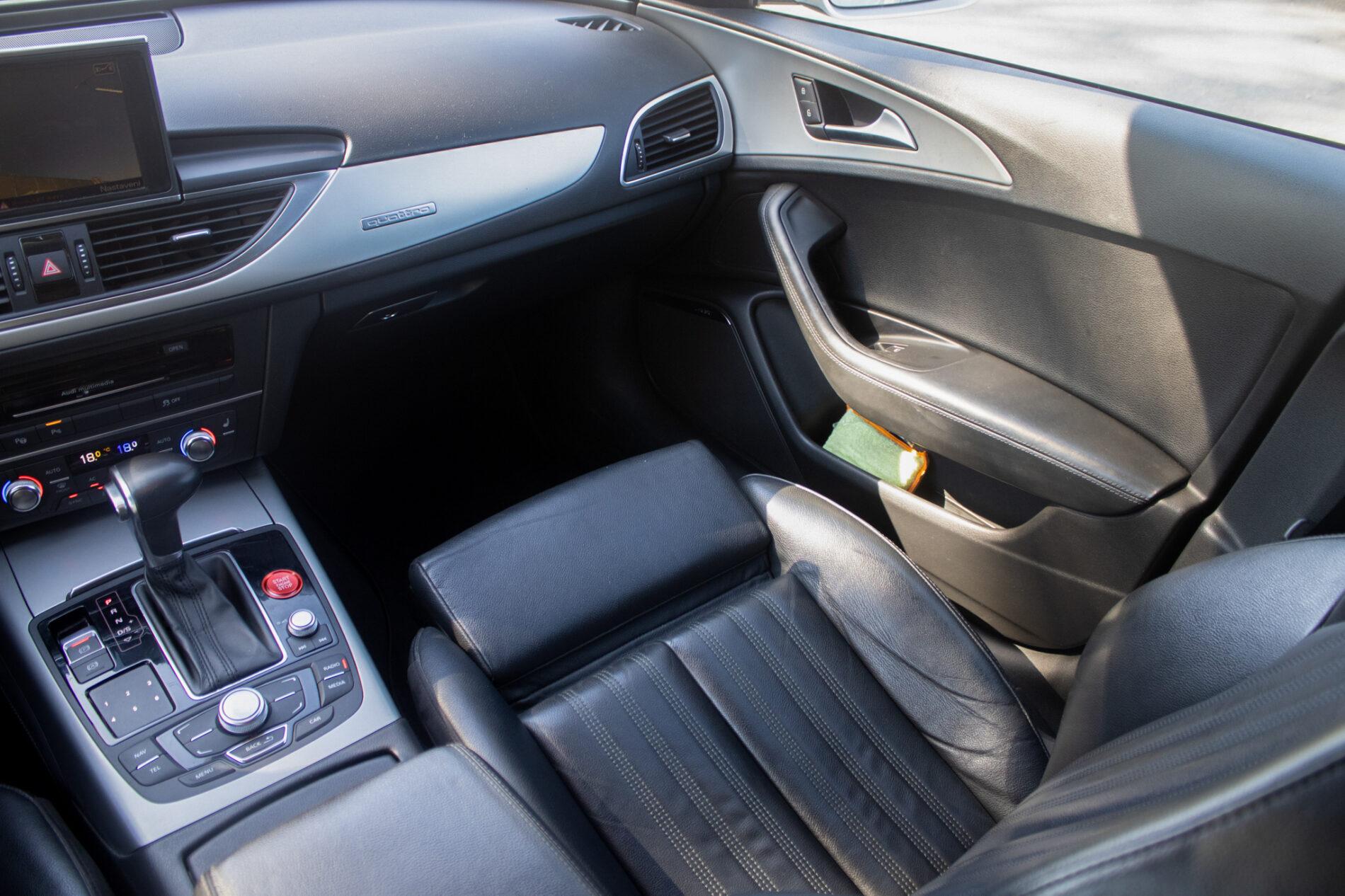 2012 AUDI A6, sivá sedan, 257 048 km