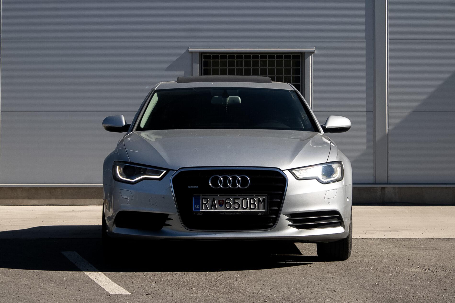 2012 AUDI A6, sivá sedan, 257 048 km