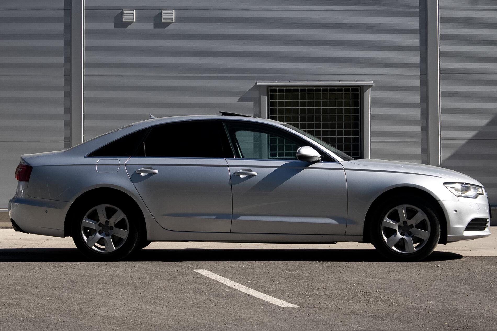 2012 AUDI A6, sivá sedan, 257 048 km