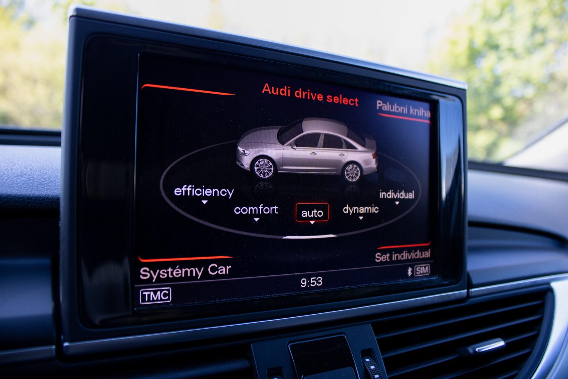 2012 AUDI A6, sivá sedan, 257 048 km