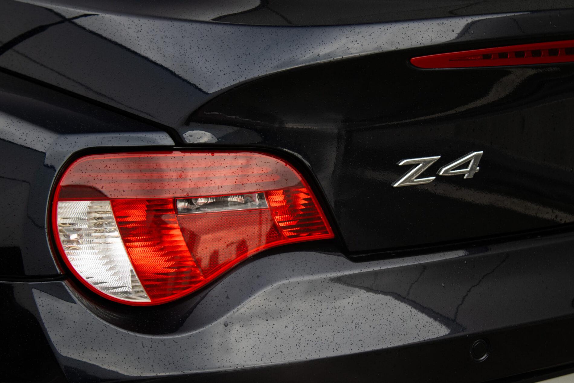 2007 BMW Z4, čierna kupé, 121 382 km
