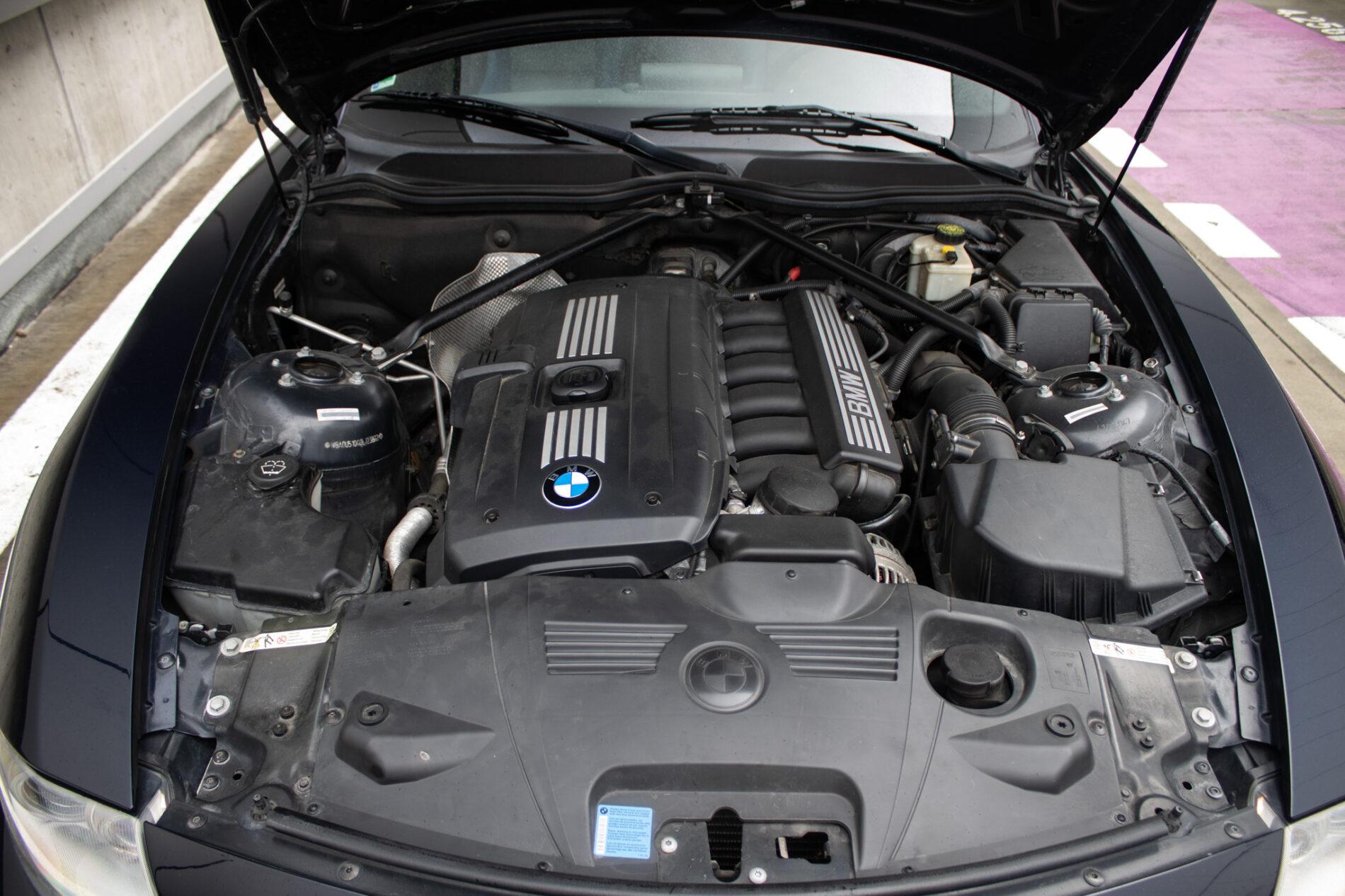 2007 BMW Z4, čierna kupé, 121 382 km