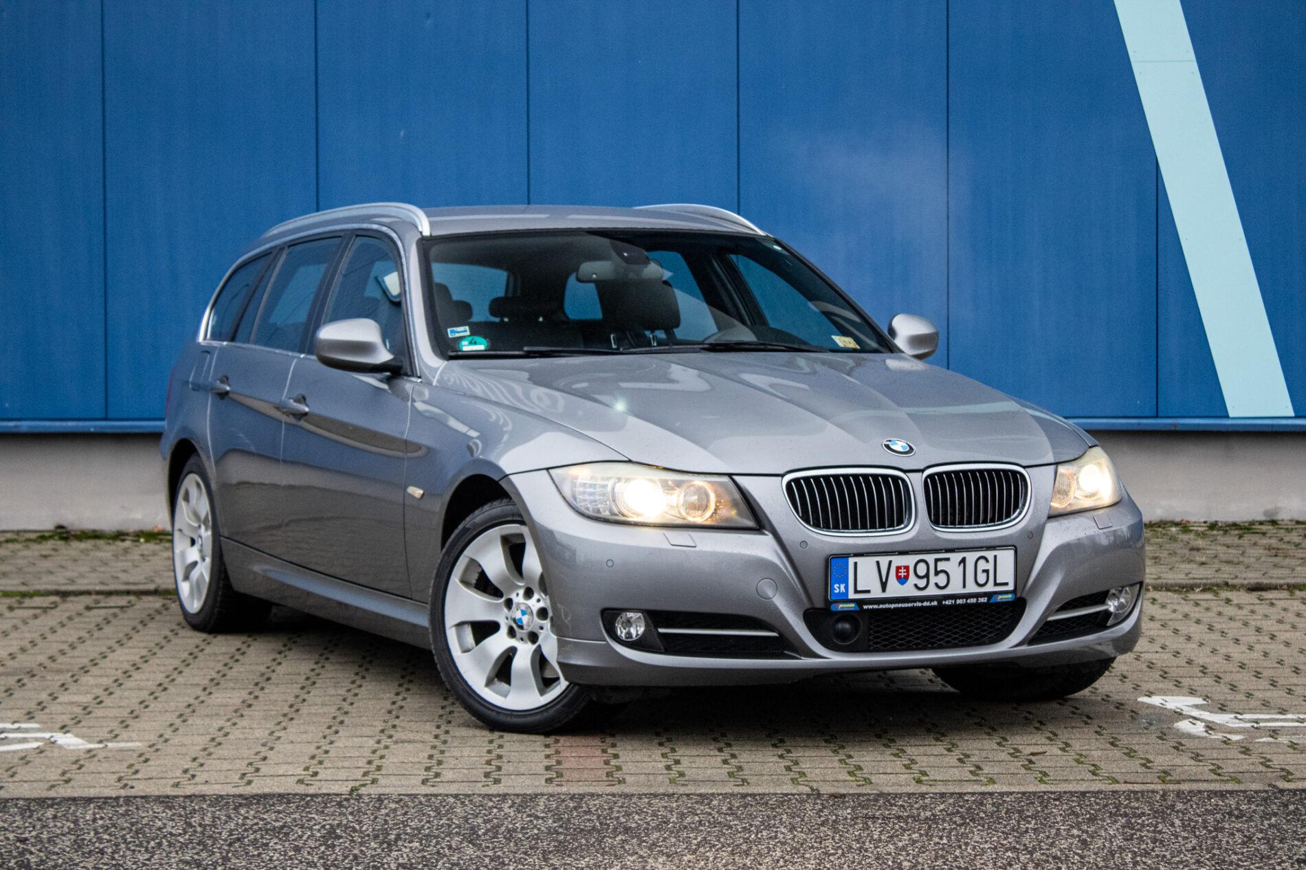 2011 BMW 325i, sivá kombi, 293 972 km