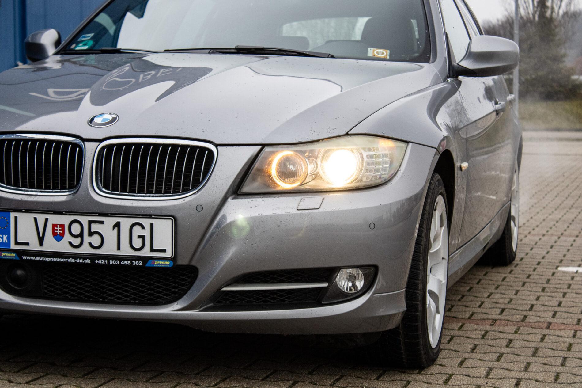 2011 BMW 325i, sivá kombi, 293 972 km