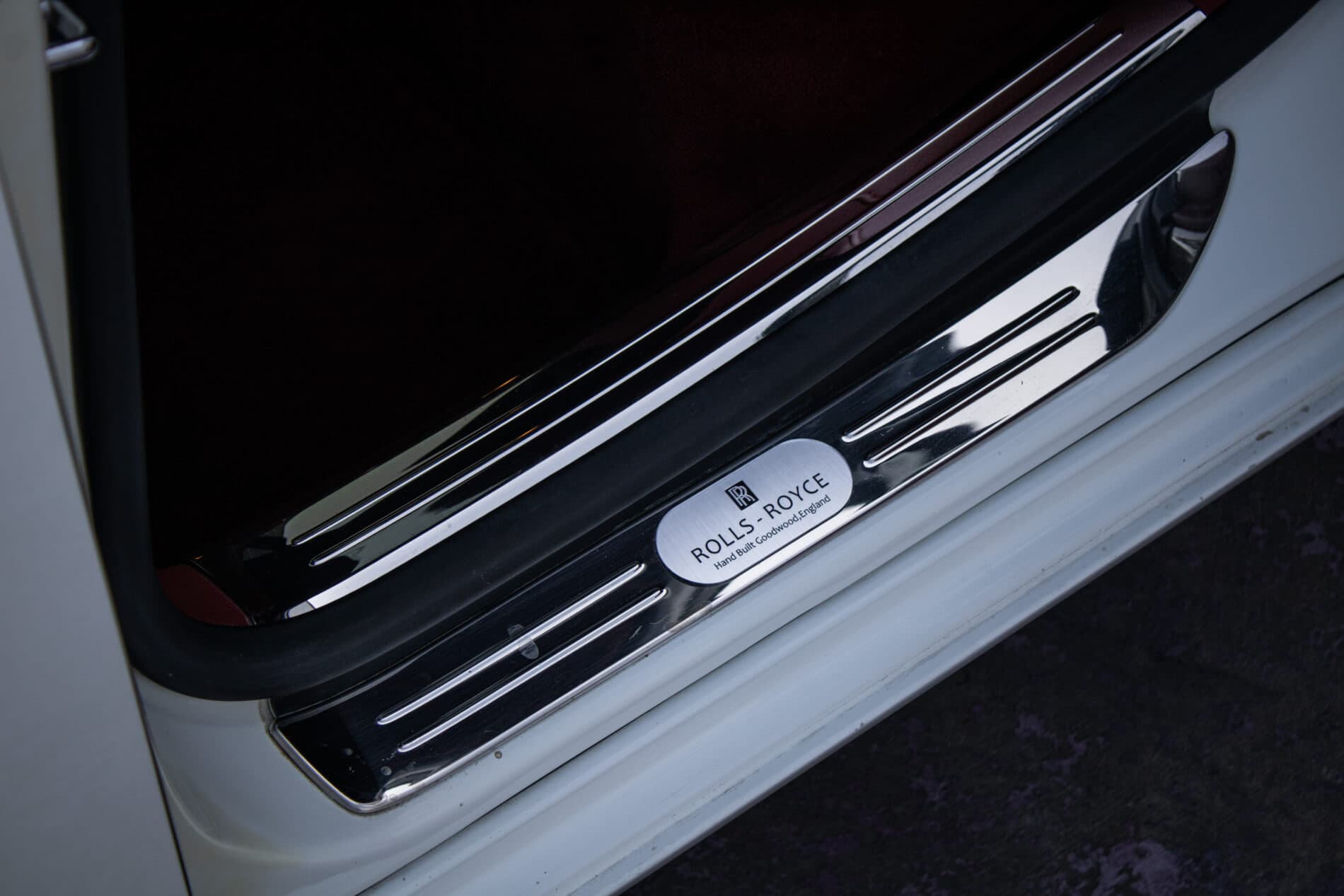 2014 Rolls-Royce Ghost, biela sedan, 89 500 km