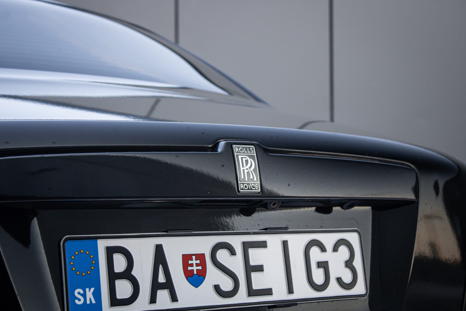 2014 Rolls-Royce Ghost, biela sedan, 89 500 km