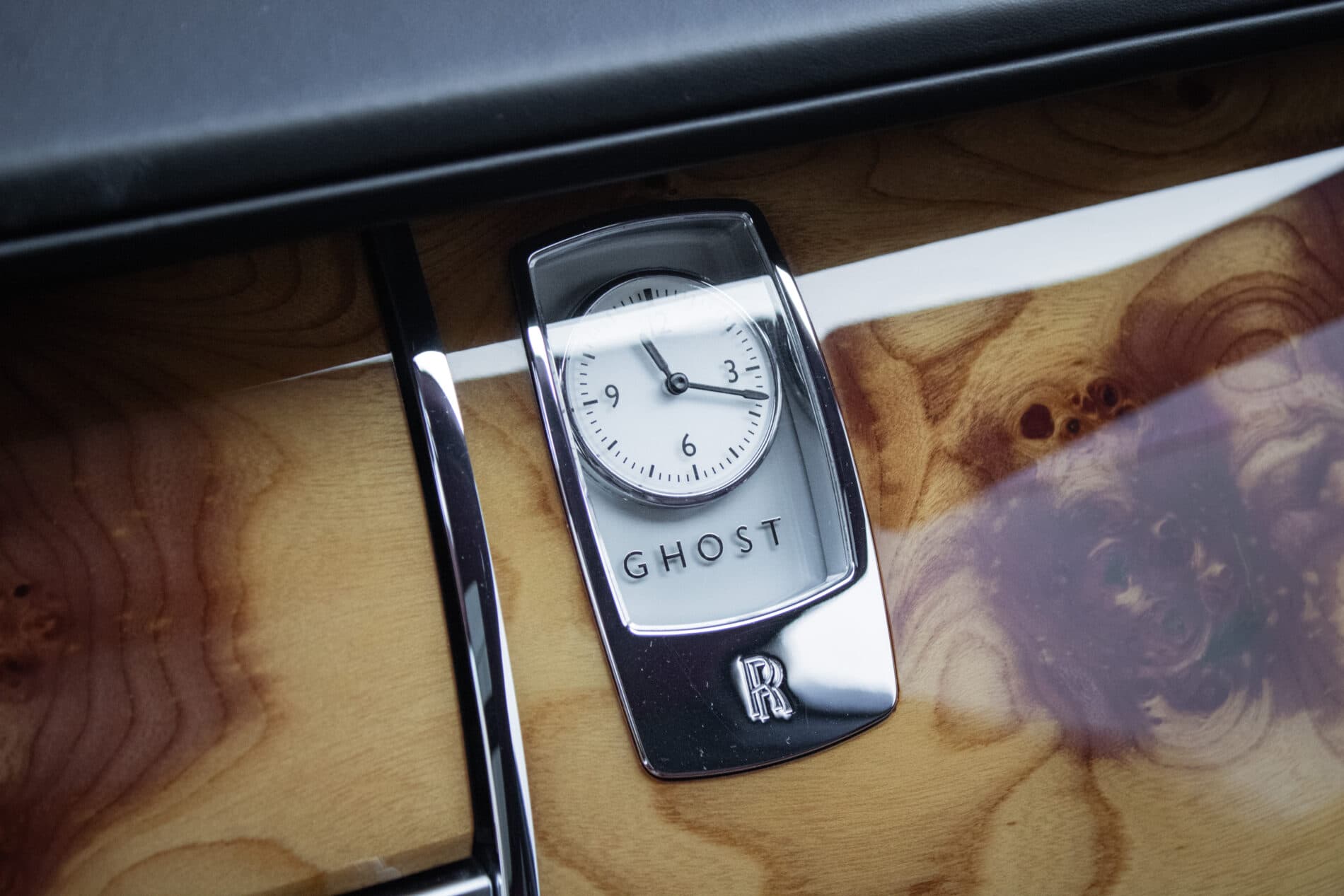 2014 Rolls-Royce Ghost, biela sedan, 89 500 km
