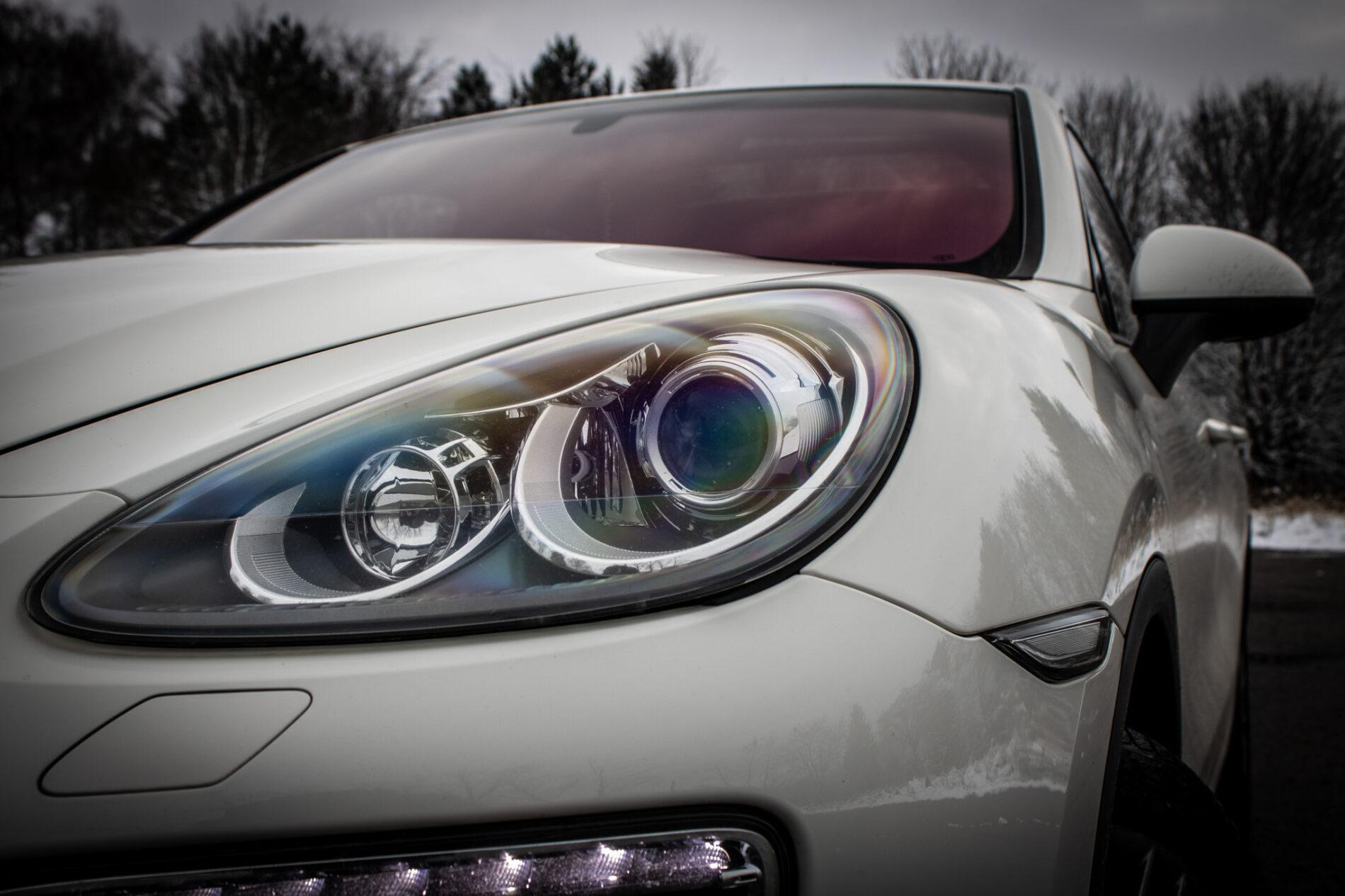 2011 Porsche Cayenne S, biela suv, 295 368 km