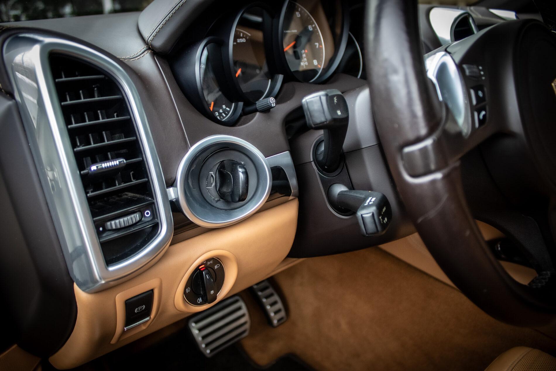 2011 Porsche Cayenne S, biela suv, 295 368 km