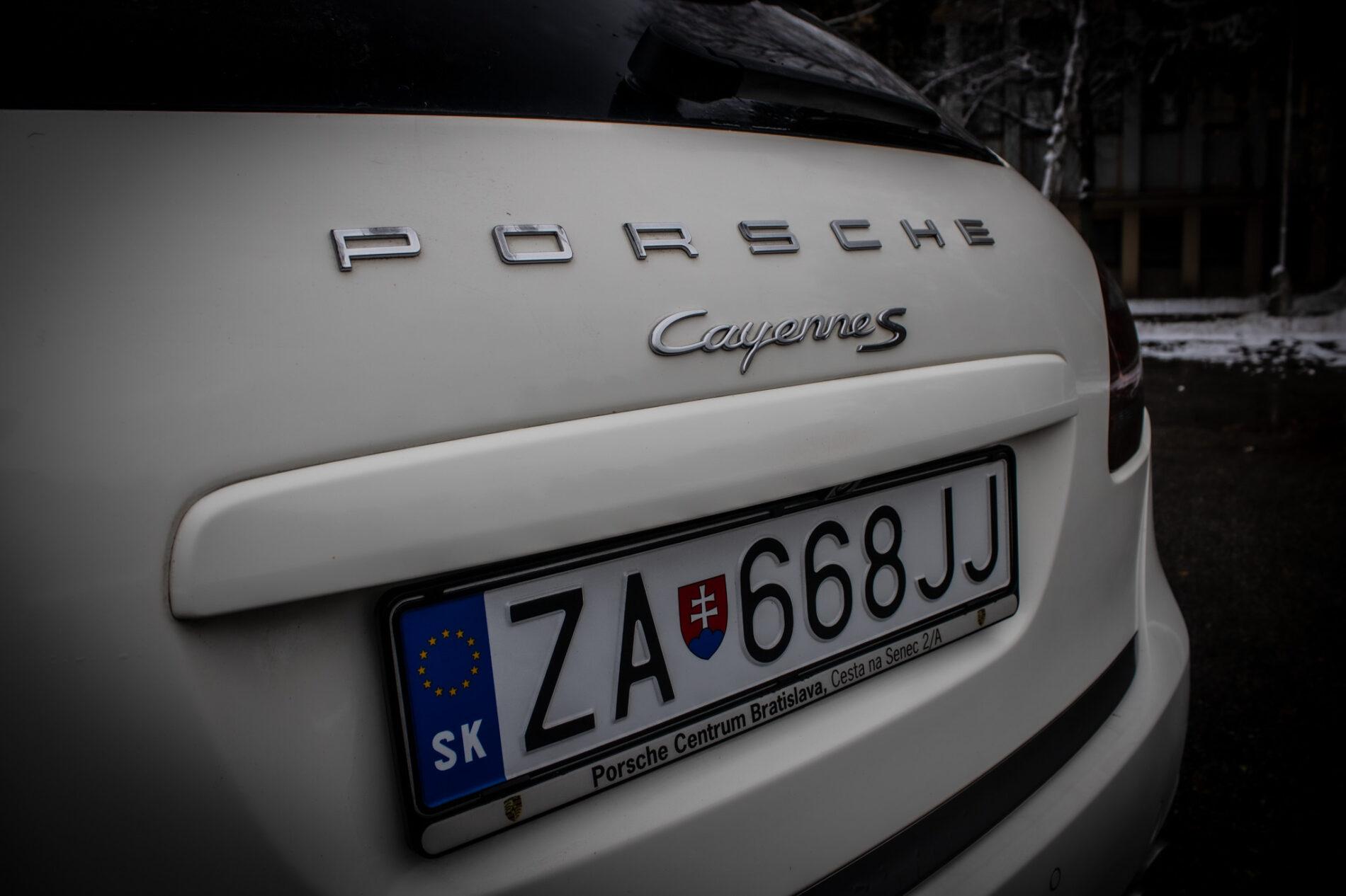 2011 Porsche Cayenne S, biela suv, 295 368 km