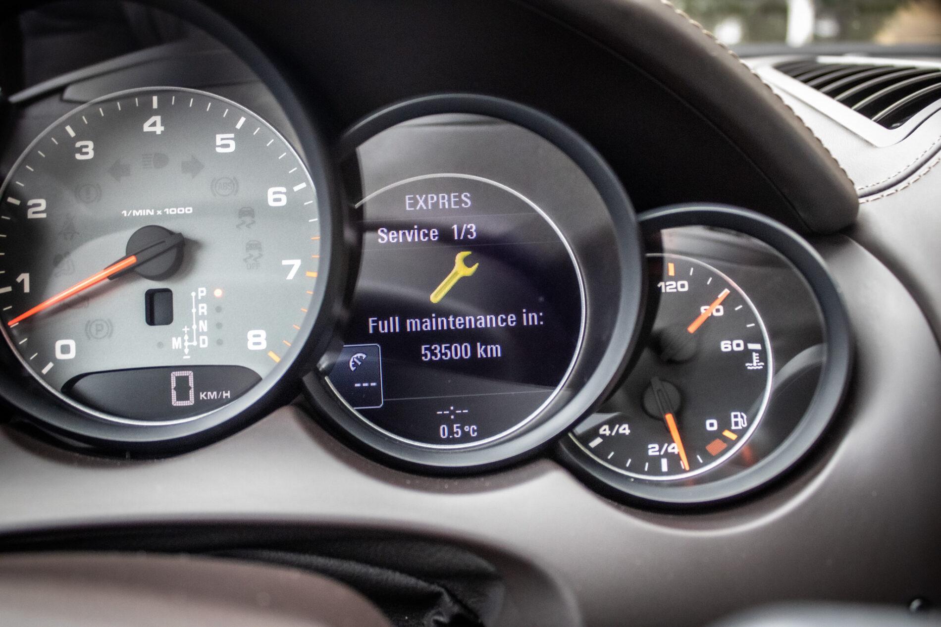2011 Porsche Cayenne S, biela suv, 295 368 km