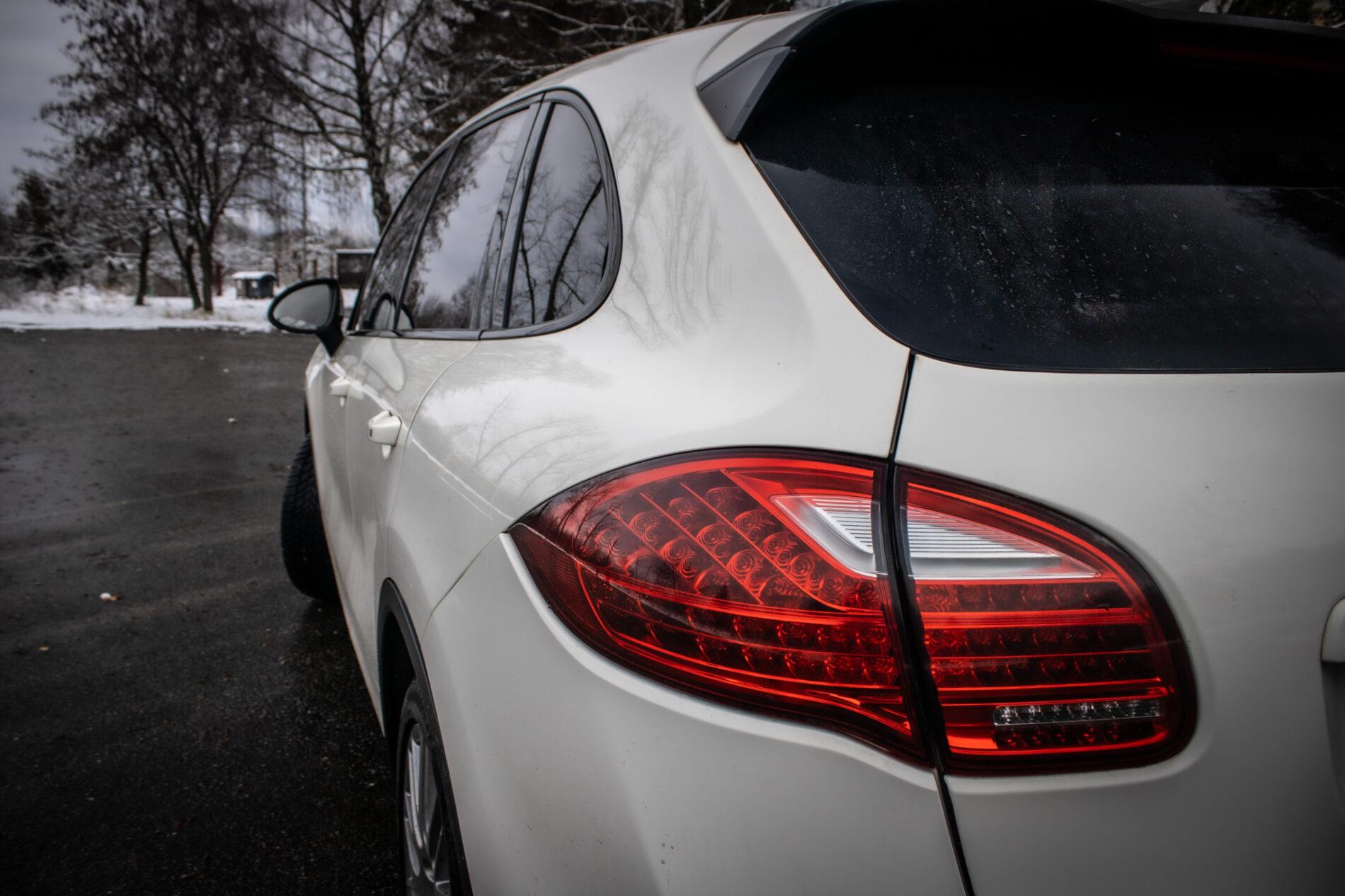 2011 Porsche Cayenne S, biela suv, 295 368 km