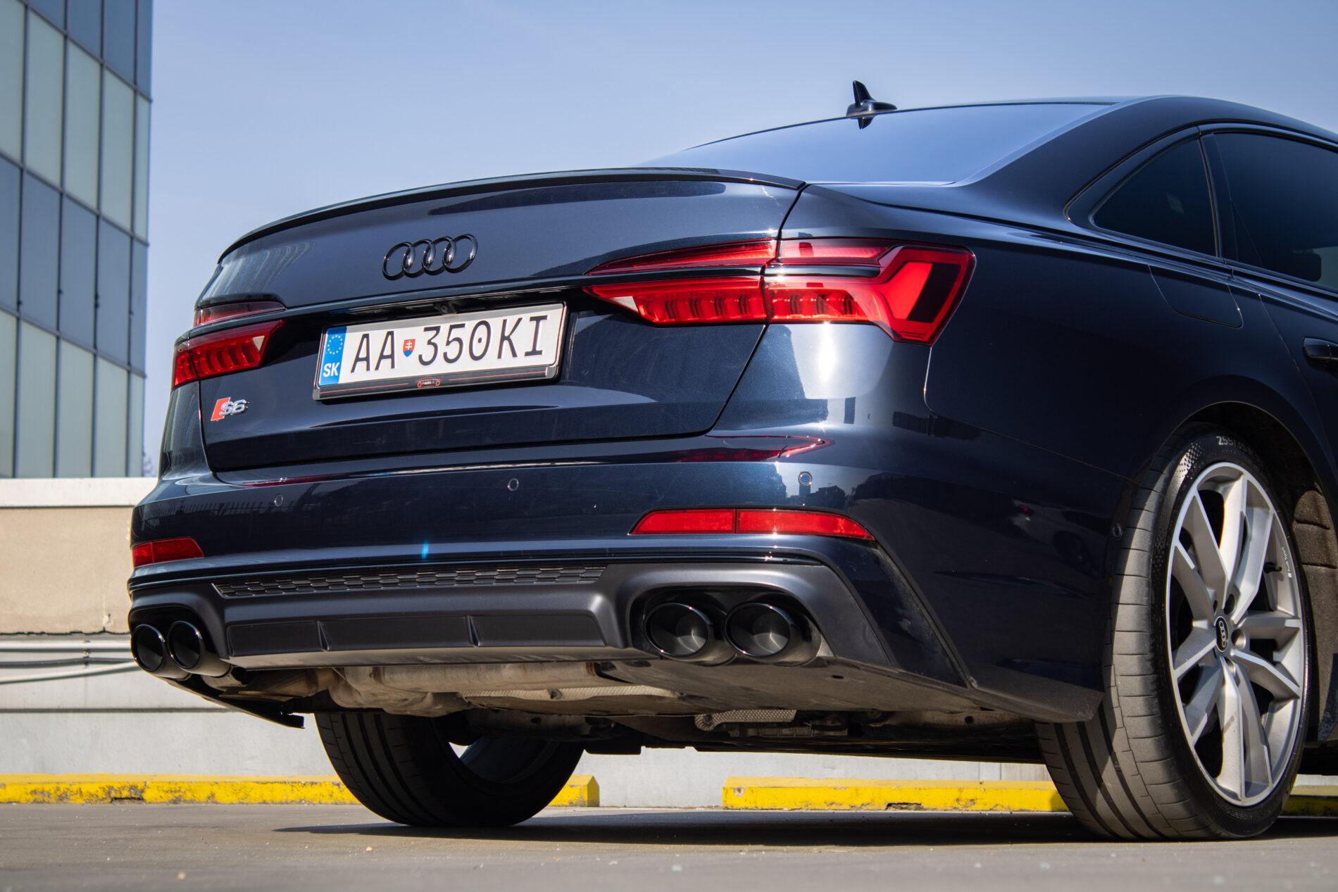 2021 AUDI S6, modrá sedan, 99 467 km