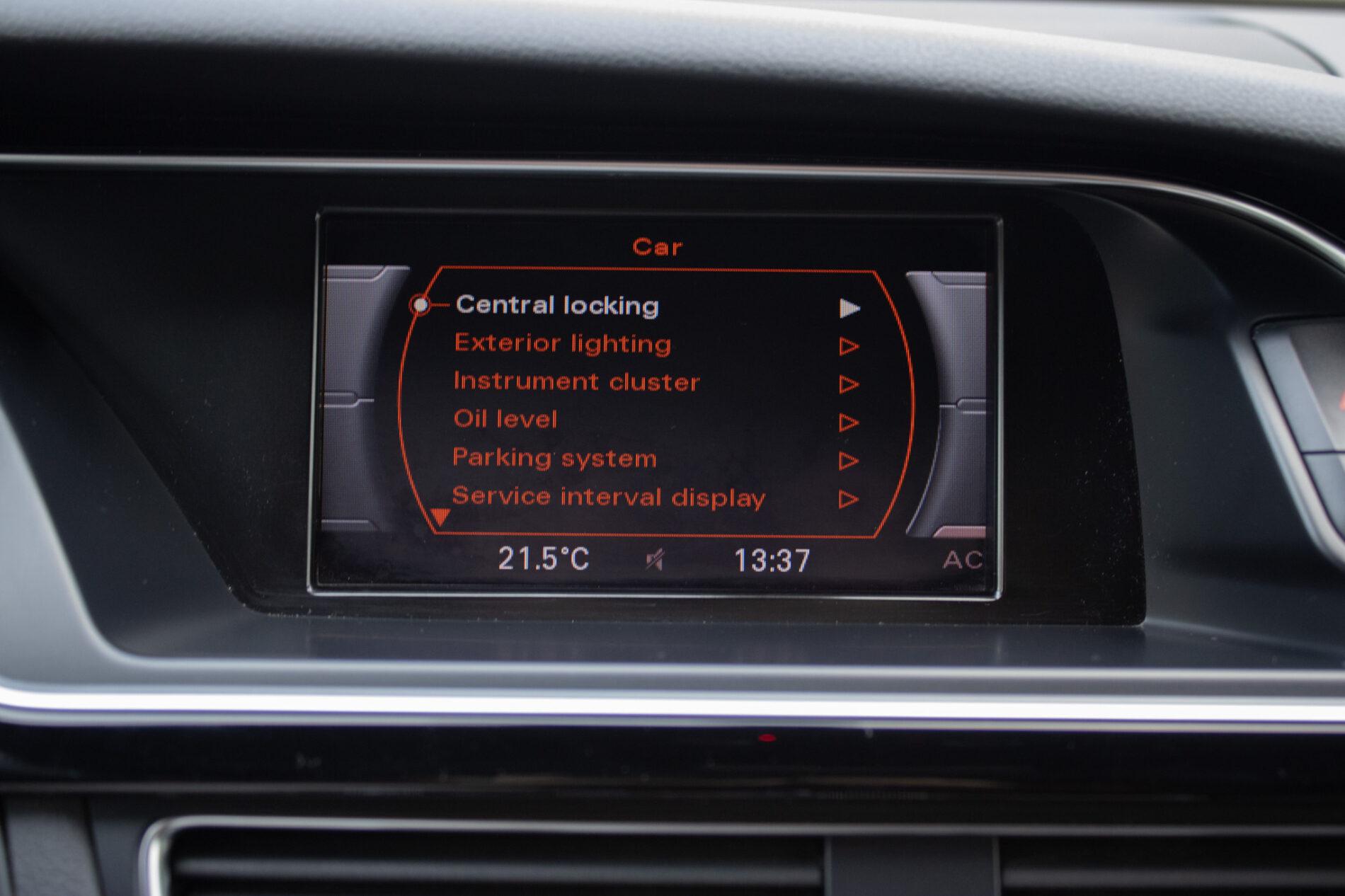 2015 AUDI A5, sivá, 178 367 km