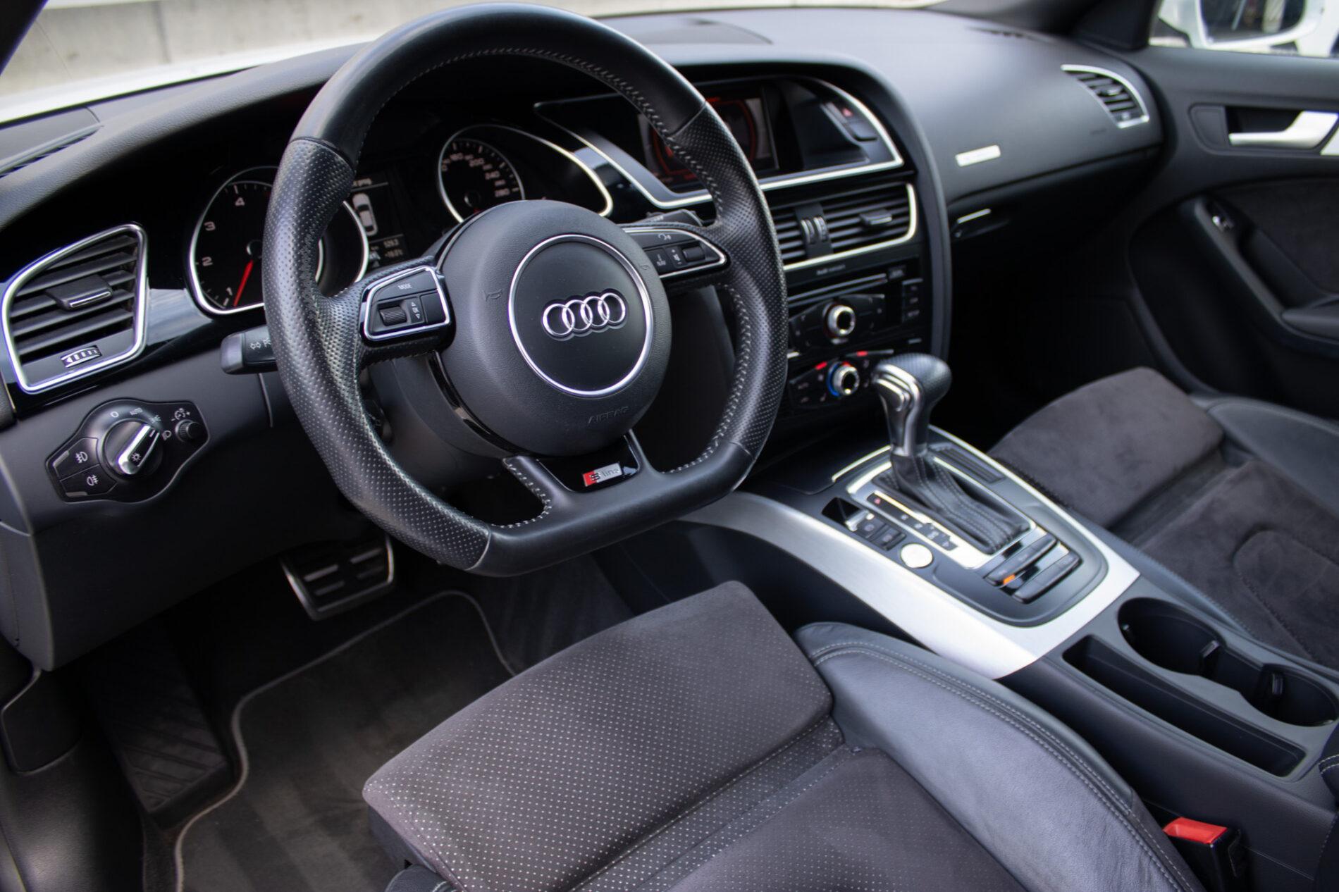2015 AUDI A5, sivá, 178 367 km