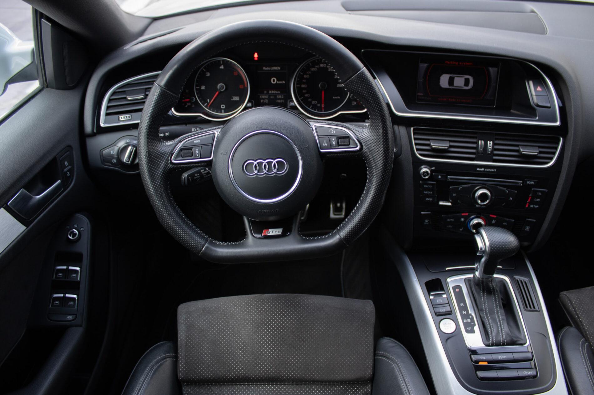 2015 AUDI A5, sivá, 178 367 km