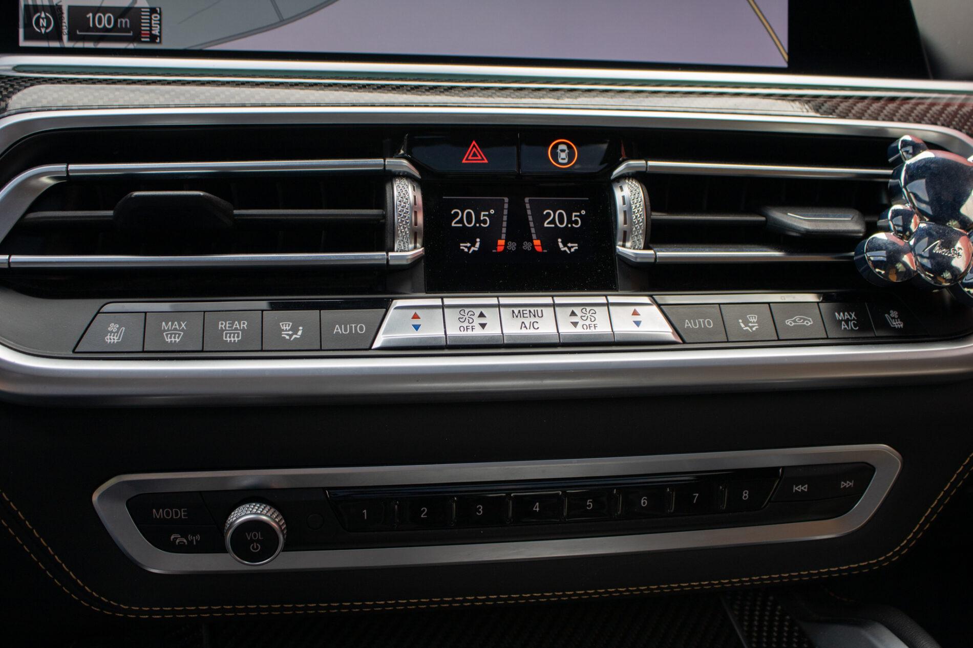 2020 BMW X6 M, čierna suv, 108 787 km
