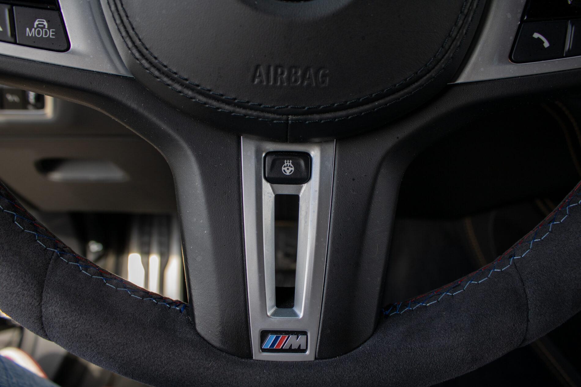 2020 BMW X6 M, čierna suv, 108 787 km