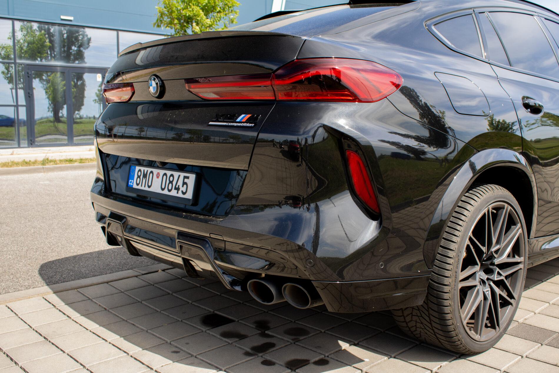 2020 BMW X6 M, čierna suv, 108 787 km