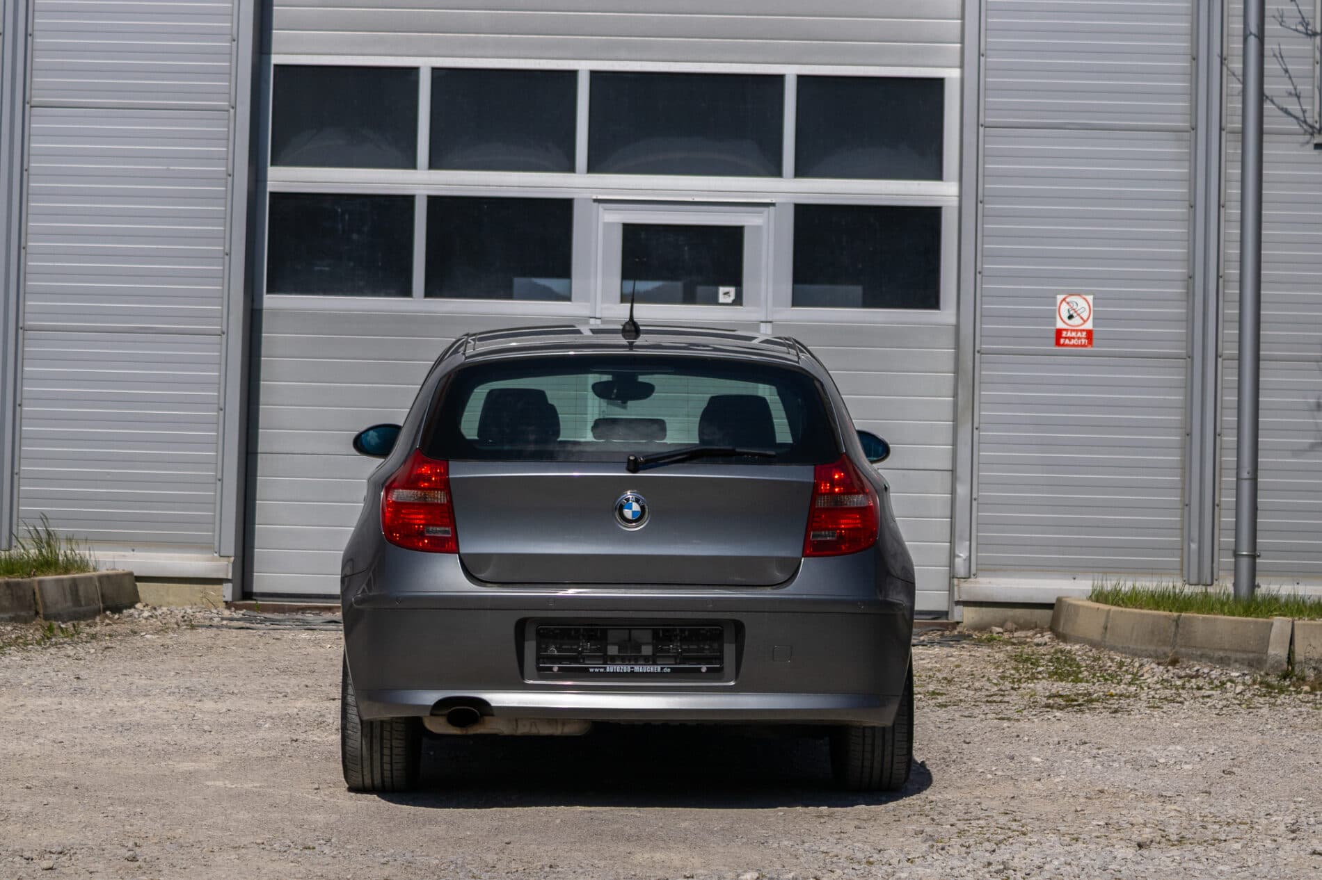 2009 BMW 120i, sivá kupé, 148 765 km