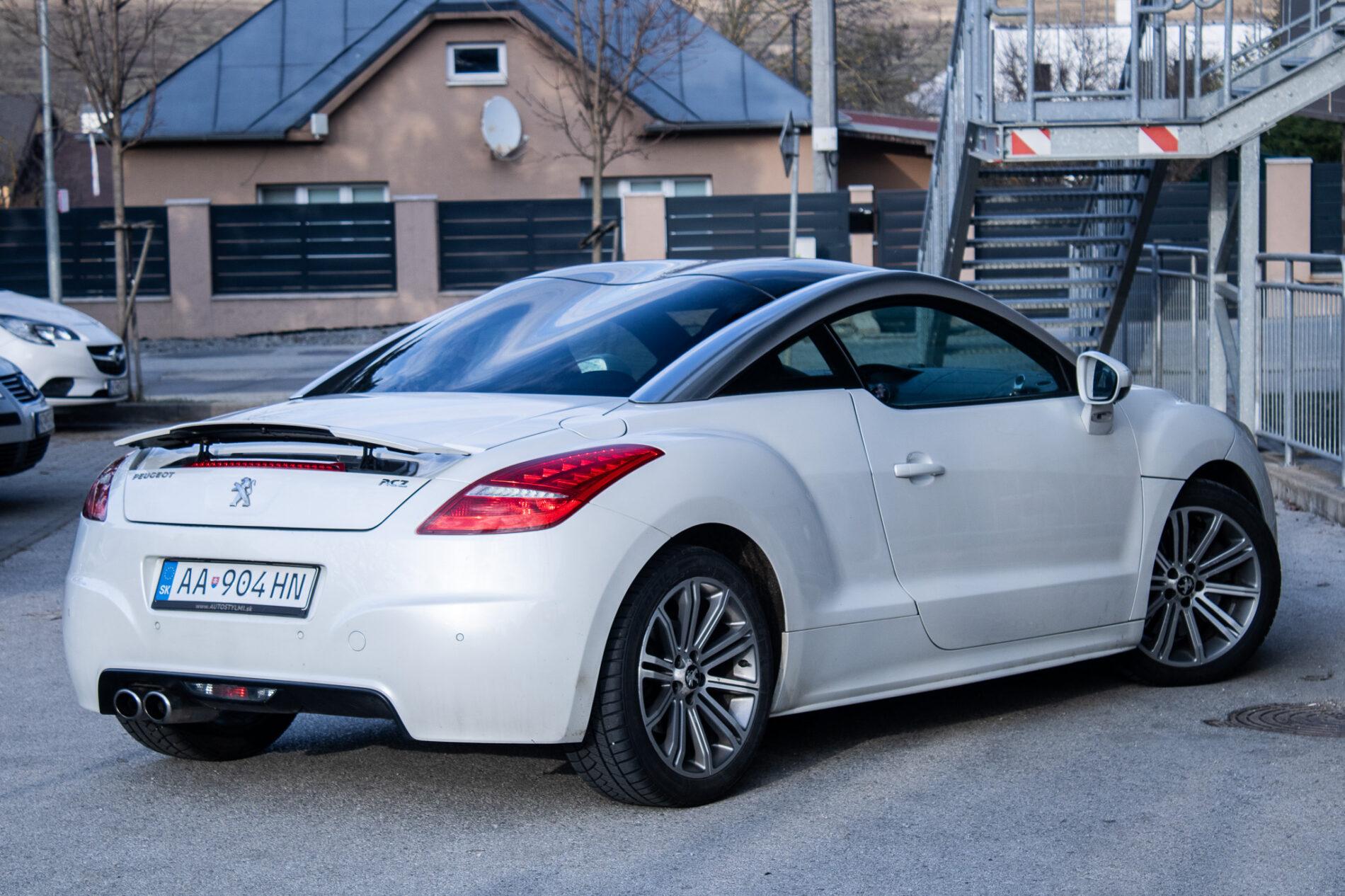 2012 Peugeot RCZ, biela kupé, 171 601 km