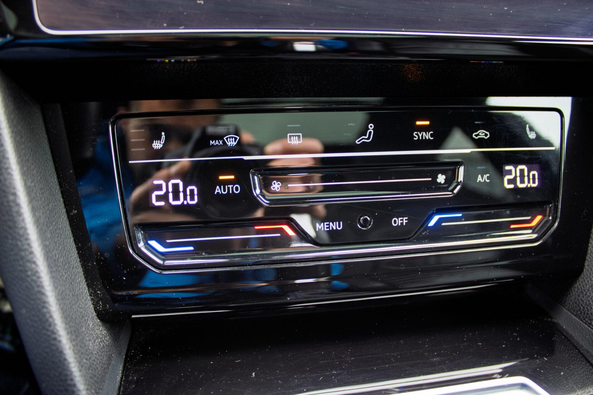2022 Volkswagen Arteon R, biela kombi, 64 564 km