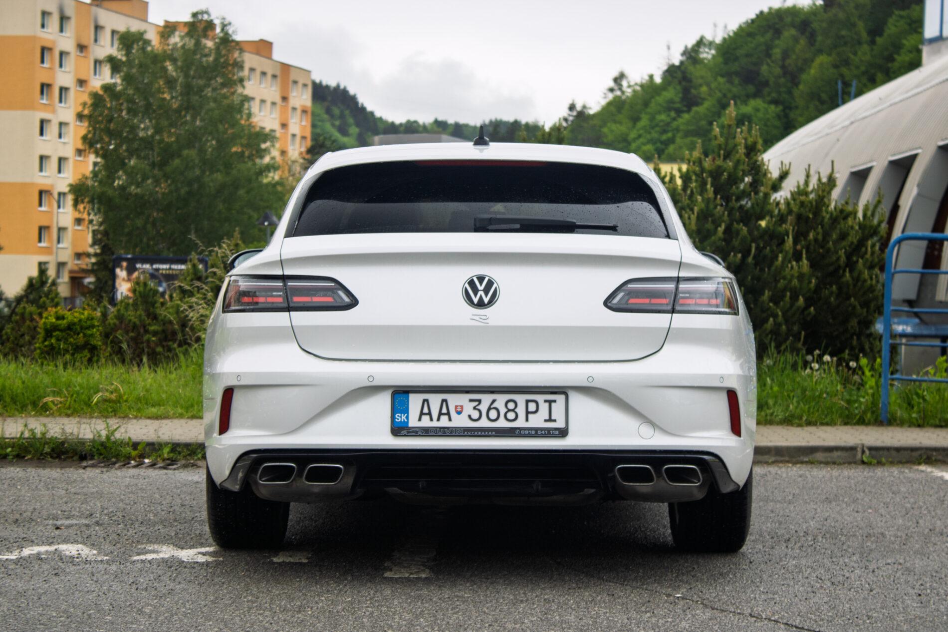 2022 Volkswagen Arteon R, biela kombi, 64 564 km