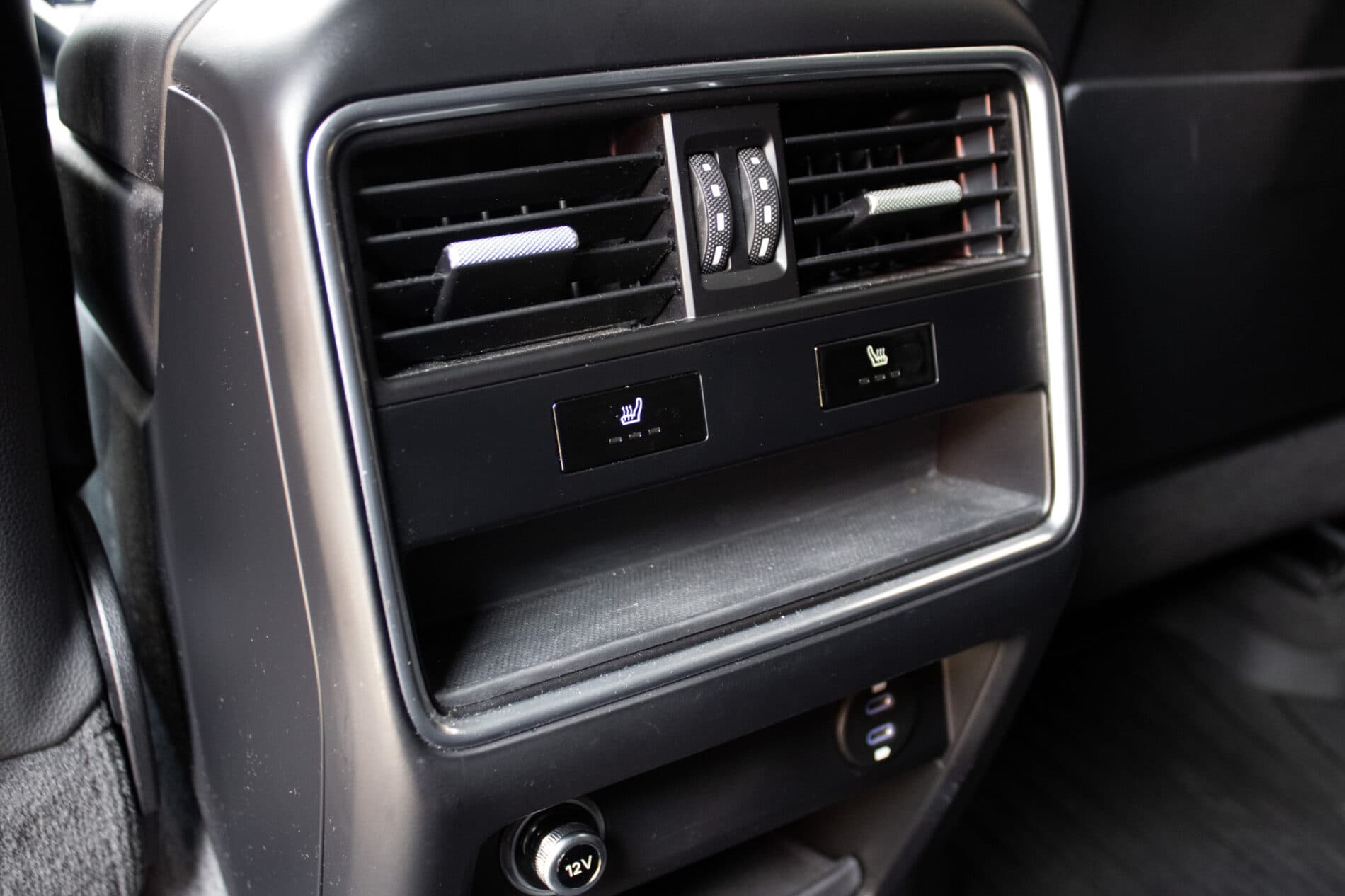 2021 Porsche Cayenne, oranžová suv, 175 466 km