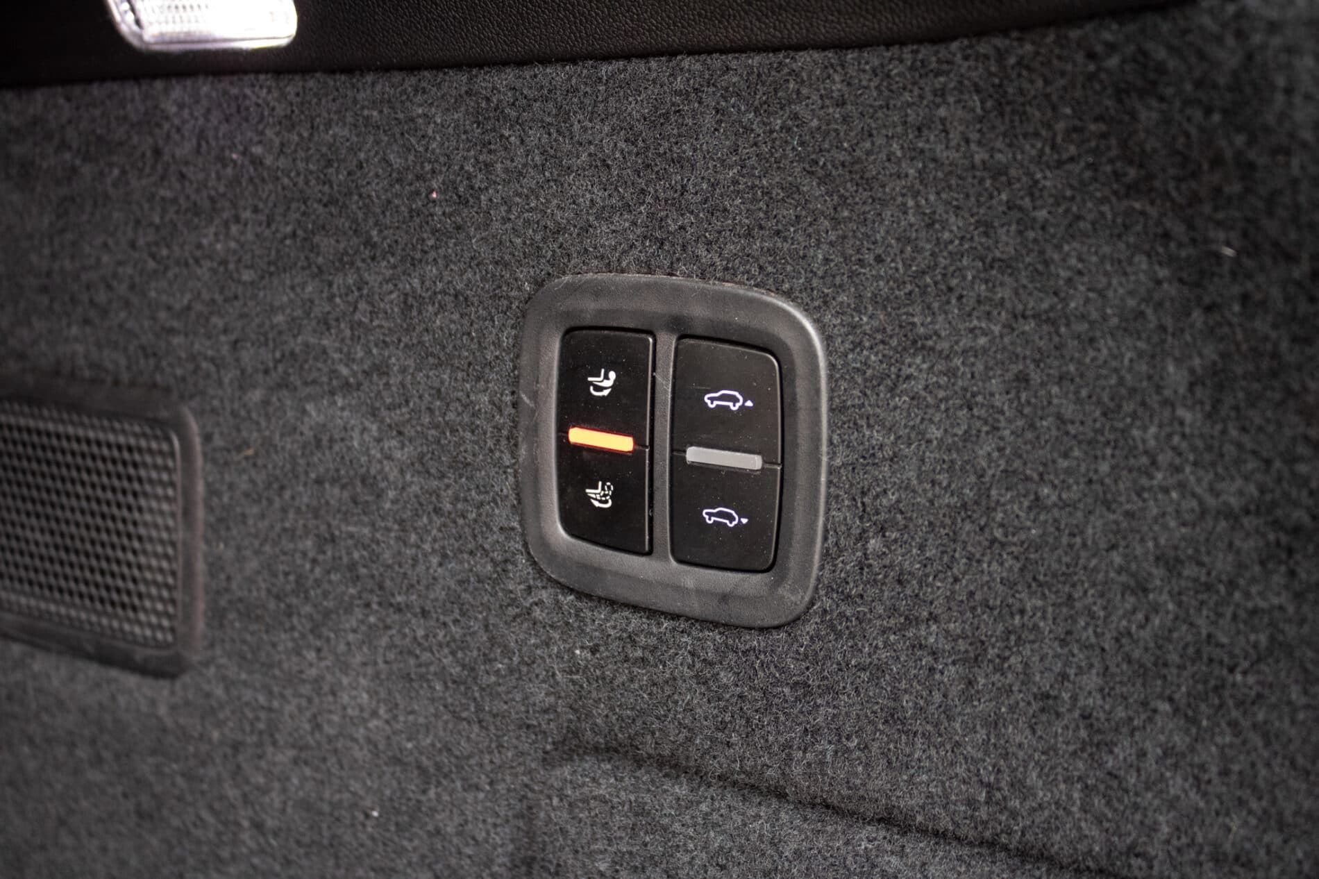 2021 Porsche Cayenne, oranžová suv, 175 466 km