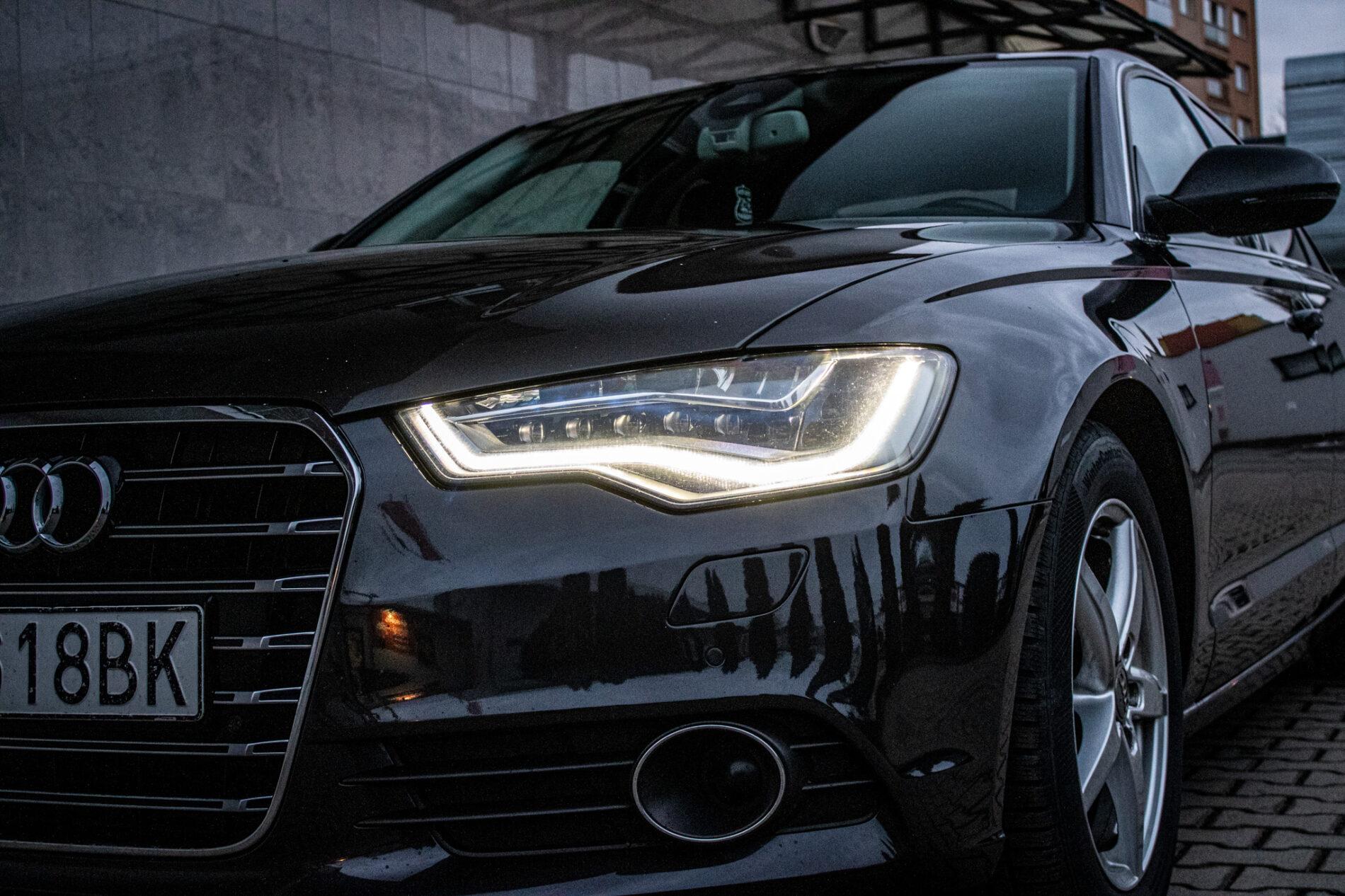 2012 AUDI A6, sivá sedan, 252 593 km