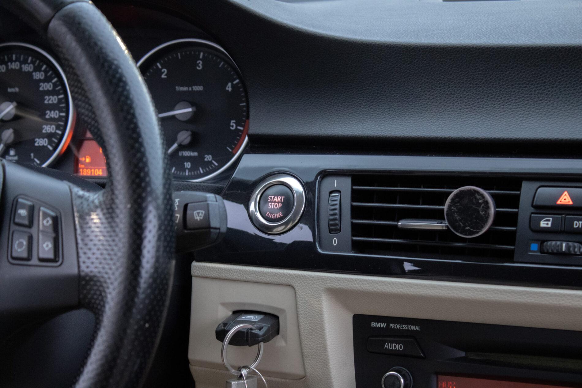 2007 BMW 330d, sivá kupé, 189 104 km