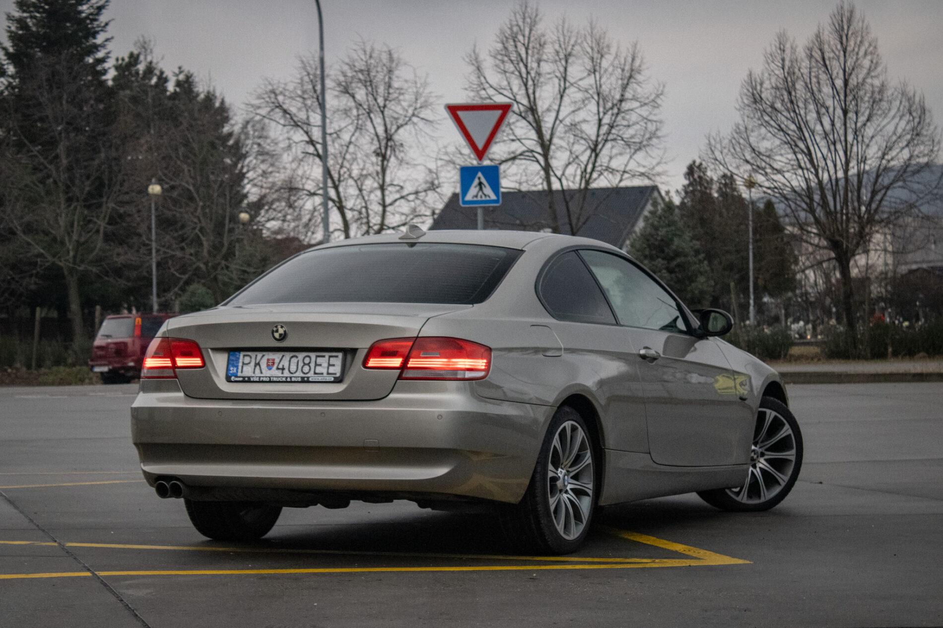 2007 BMW 330d, sivá kupé, 189 104 km