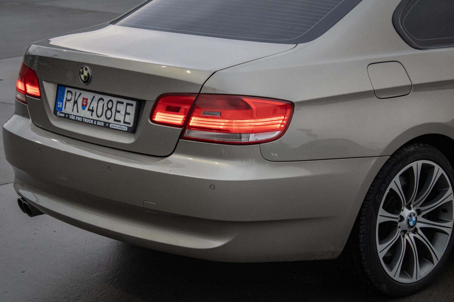 2007 BMW 330d, sivá kupé, 189 104 km