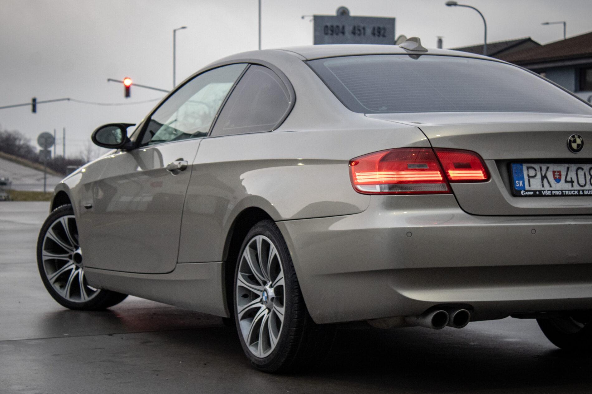 2007 BMW 330d, sivá kupé, 189 104 km