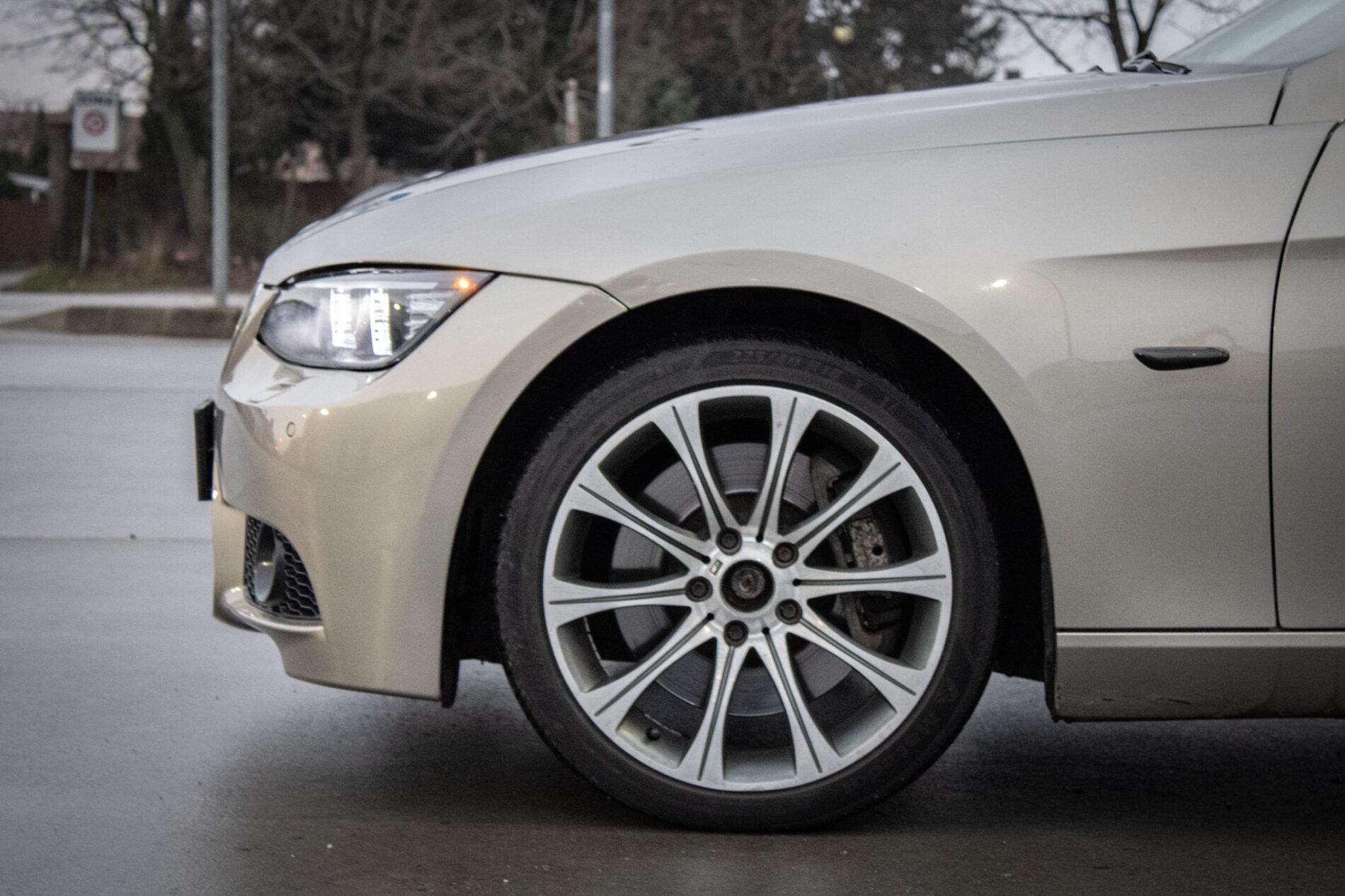 2007 BMW 330d, sivá kupé, 189 104 km
