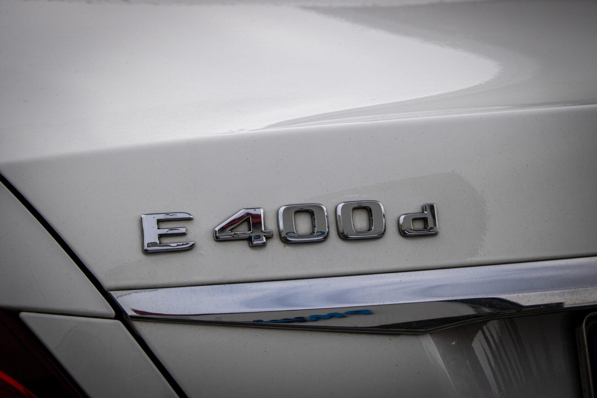 2018 Mercedes-Benz E 400d, biela sedan, 142 796 km