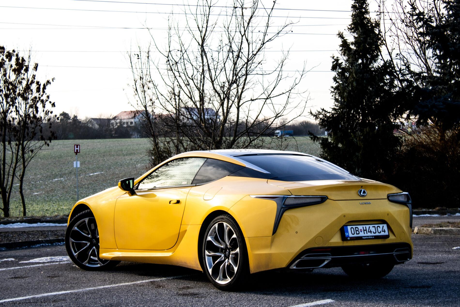 2023 Lexus LC 500, žltá kupé, 33 321 km