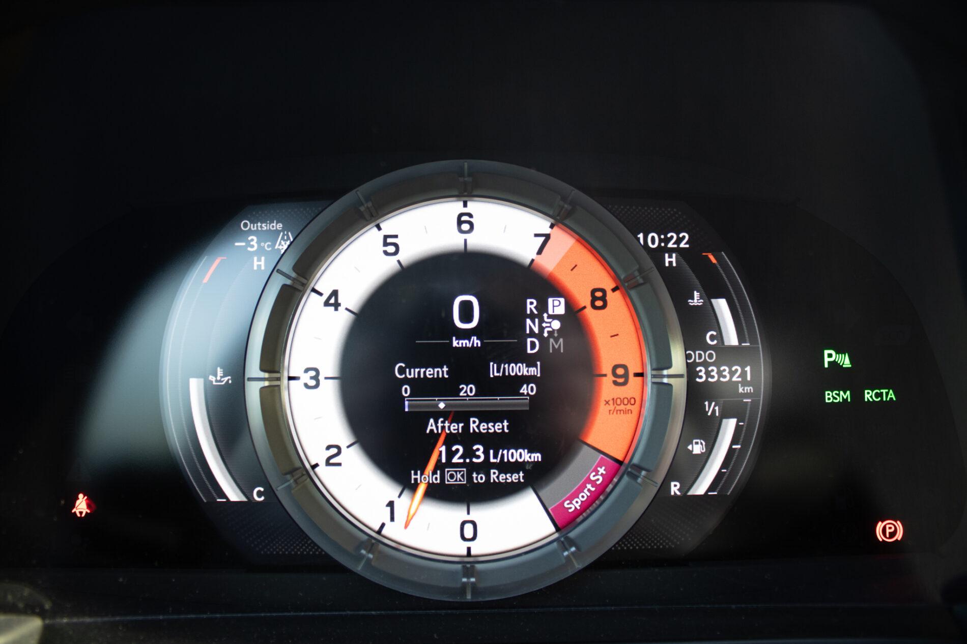 2023 Lexus LC 500, žltá kupé, 33 321 km