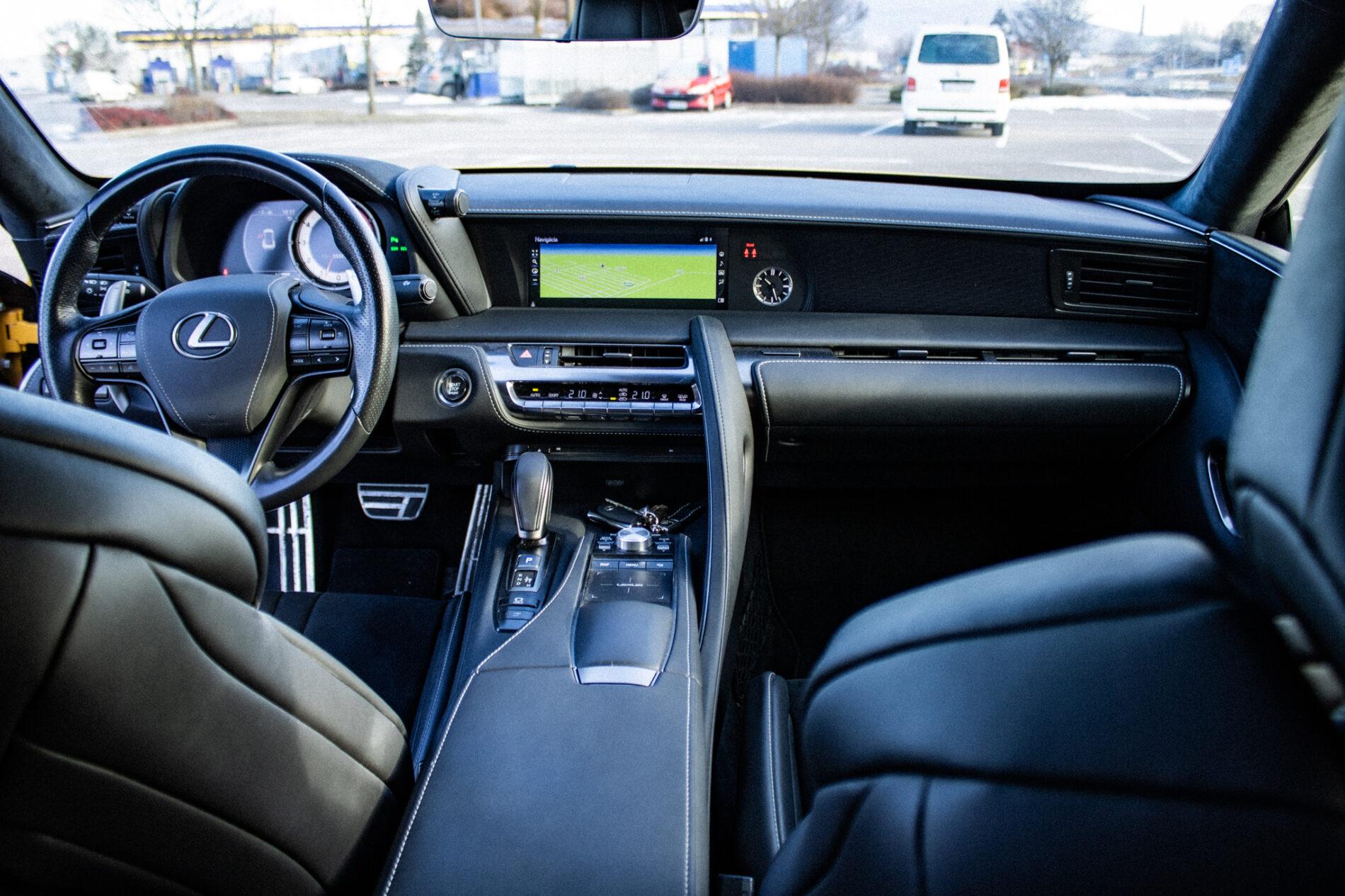 2023 Lexus LC 500, žltá kupé, 33 321 km