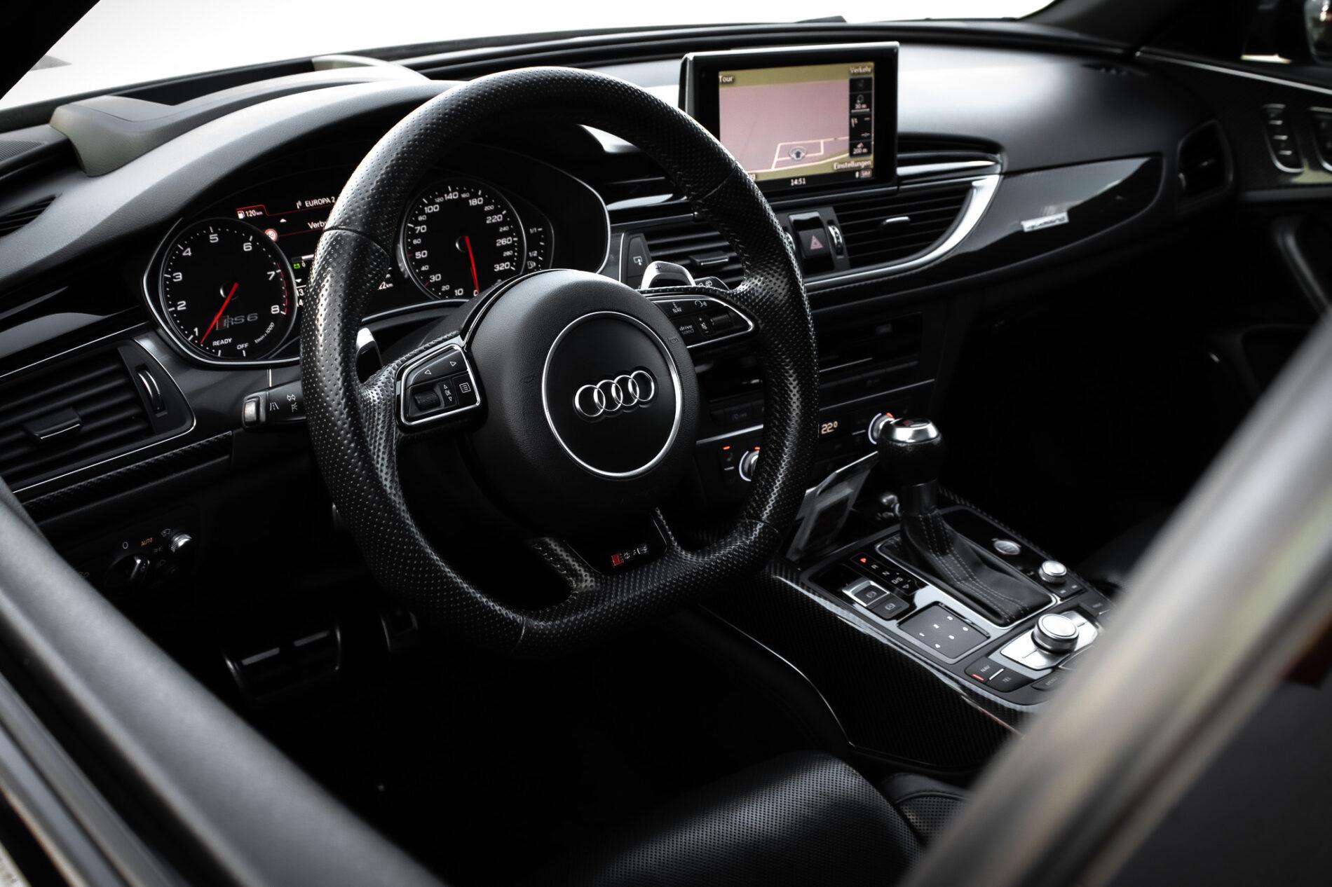 2016 AUDI RS6 Perf., sivá kombi, 162 430 km